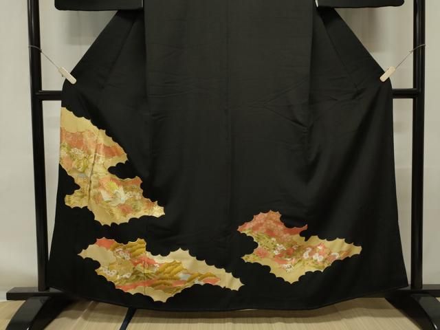 訳あり特価品　逆雲取に格子と刺繍の尾長鶏　着物リメイク　黒留袖　男女兼用ブルゾン 訳あり特価品 逆雲取に格子と刺繍の尾長鶏 着物リメイク 黒留袖