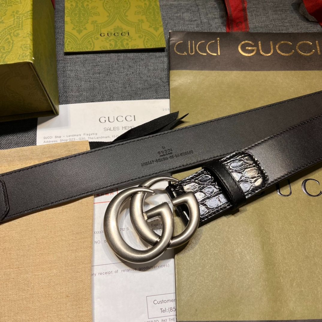 GUCCI ブラックレザーベルト GGモノグラム Authentic Gucci Black Monogram Leather Silver Interlocking