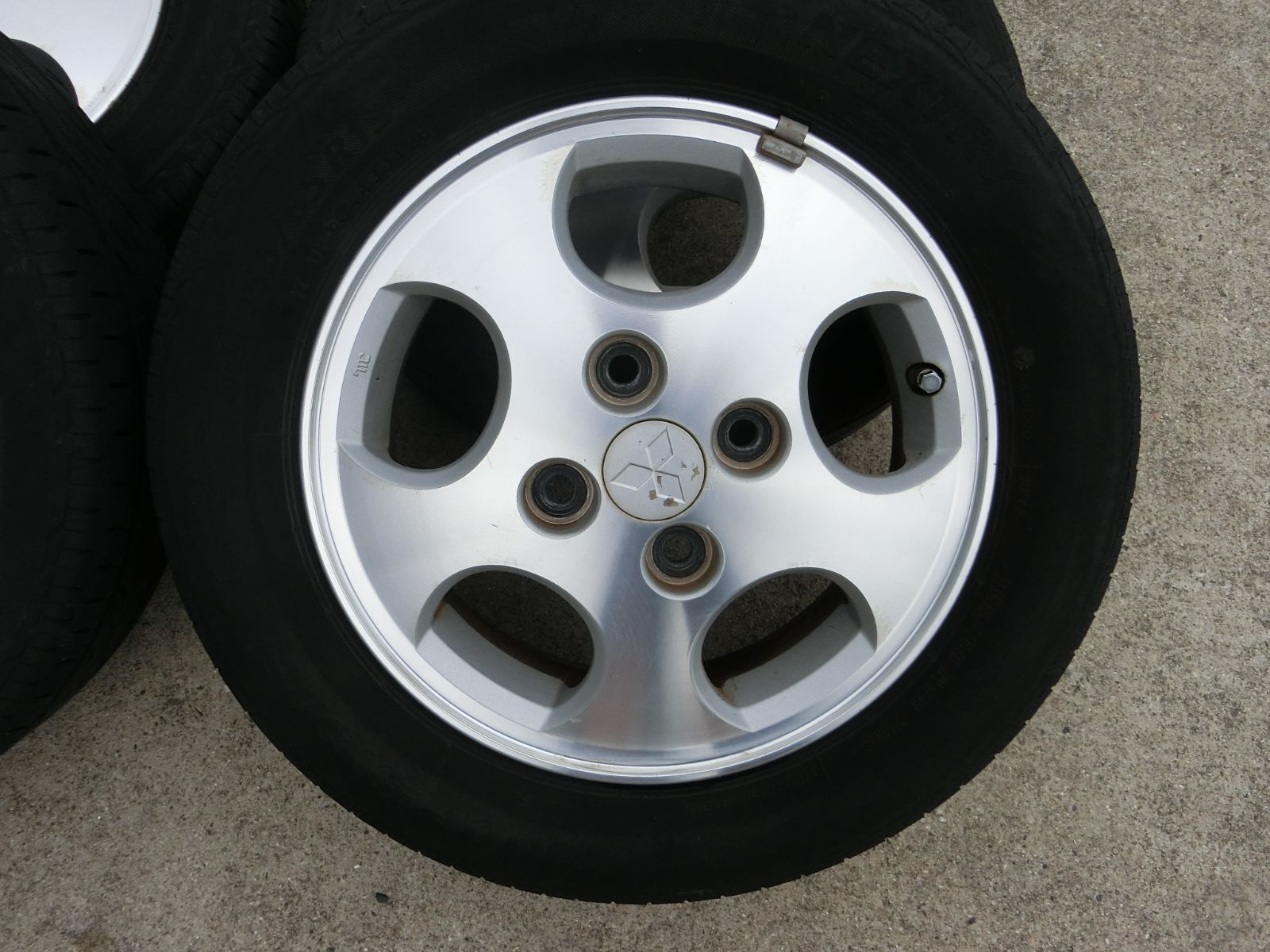 日本の皆様に販売します！ 855 三菱 純正 13インチ アルミホイール 13×4.0B 46 PCD100 ハブ径 約56mm 4穴 4本セット 155|65R13 ekスポーツ 外し 商品説明もしっかり。