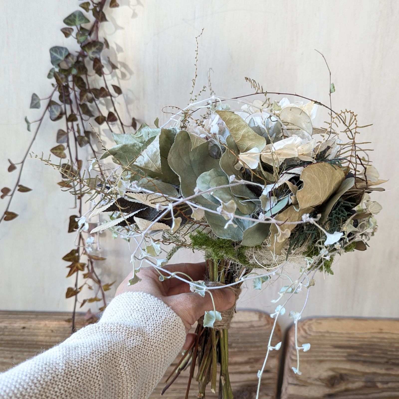 専用Wedding&Interior＊くすみ系白グリーンドライフラワーブーケ 感謝sale＊Wedding&Interior bouquet＊くすみ系白グリーン