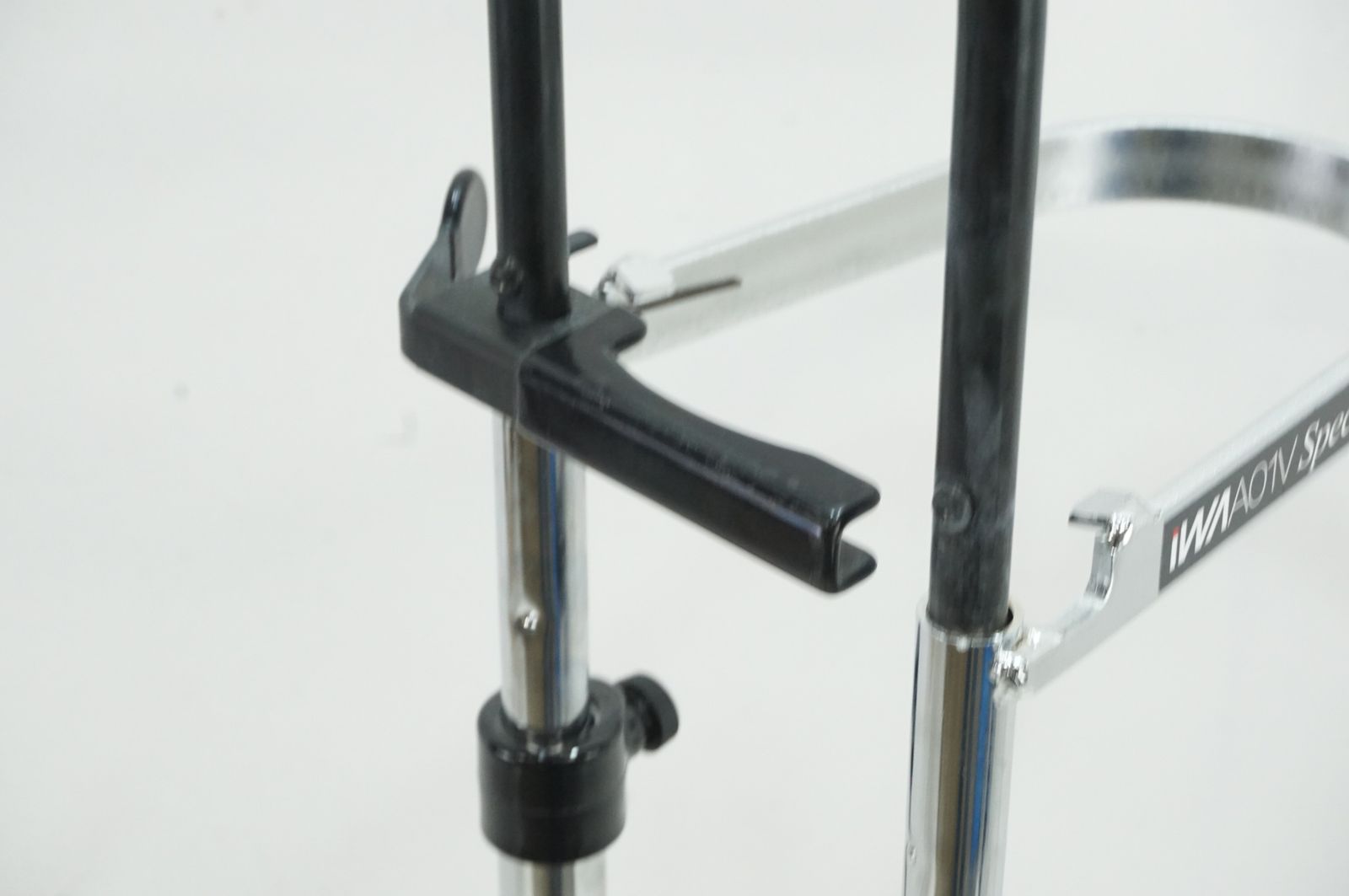 IWA アイダブルエー A01V SPECIAL ディスプレイスタンド 大宮店 BRIGHTFACE_UK