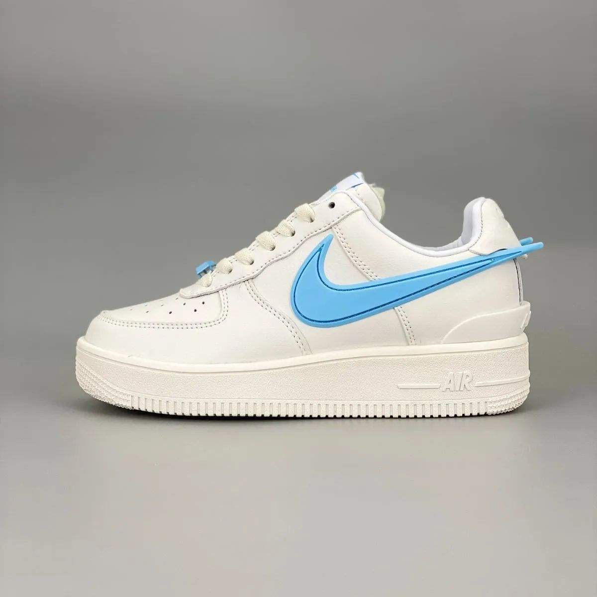 新品未使用 nike air force 1 low 男女兼用