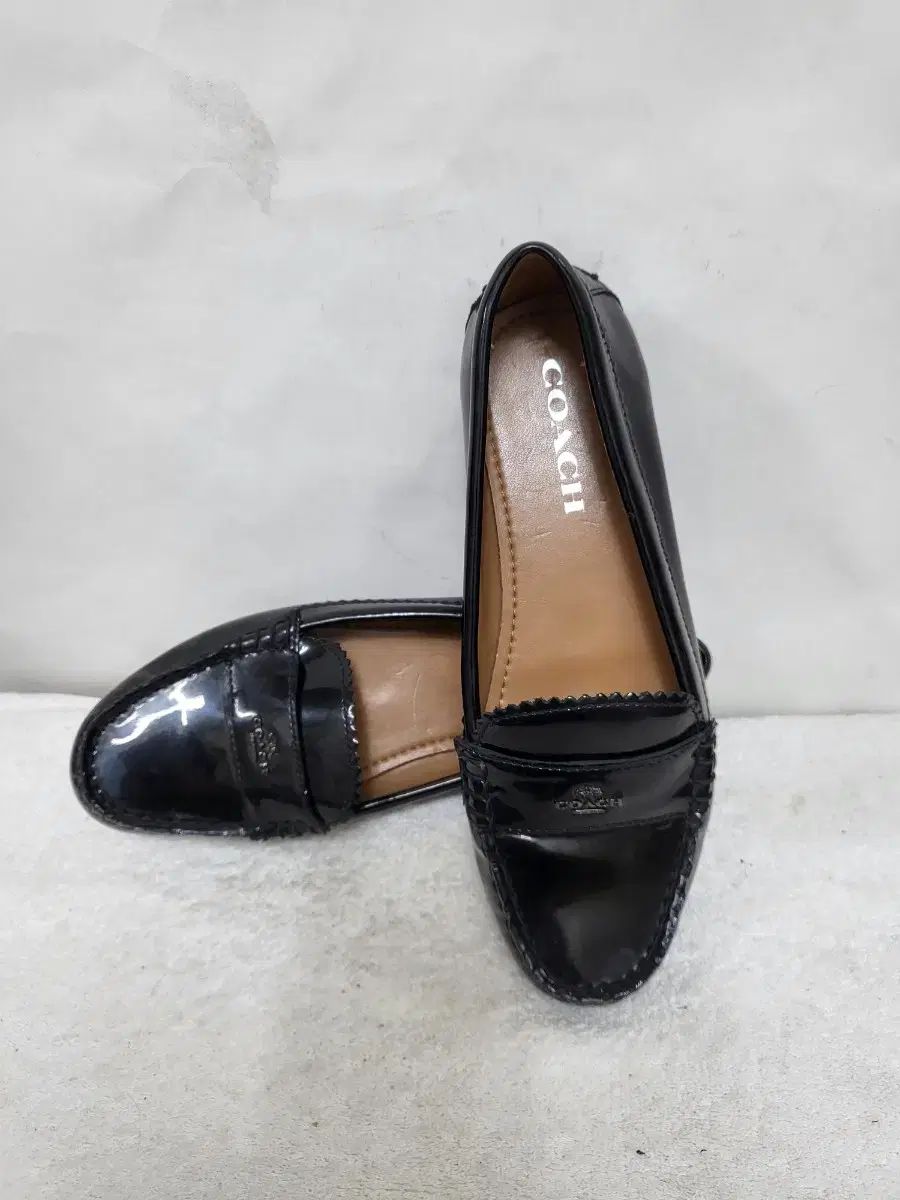 2025年最新】Yahoo!オークション - 靴(ミュウミュウ ブランド別)の中古