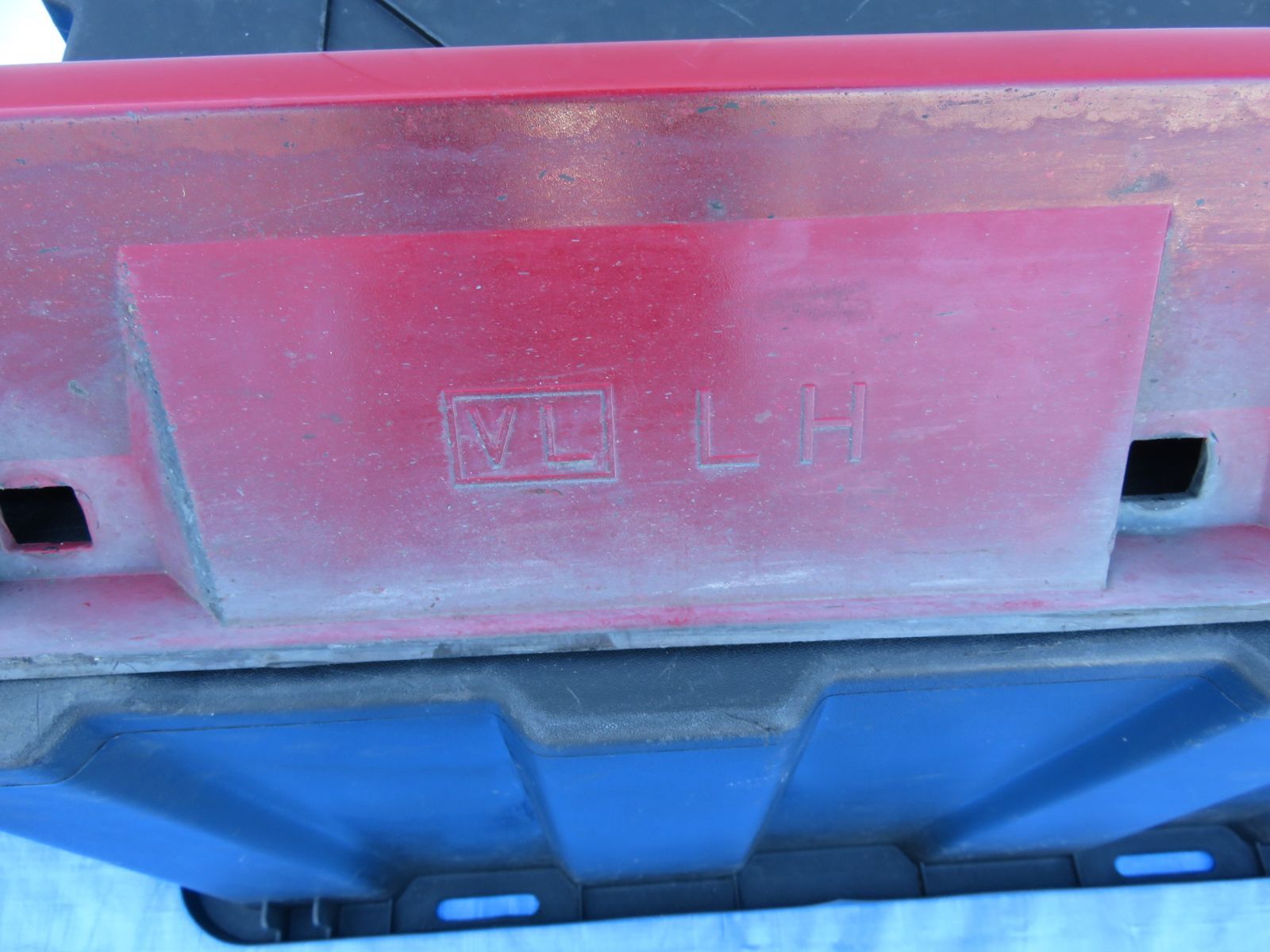 SFC2764 スバル VMG VM4 レヴォーグ 純正 左 サイドステップ サイドスカート サイドスポイラー 左側 助手席側 C7P 赤 ライトニングレッド FFCRYSTALESIA_COM