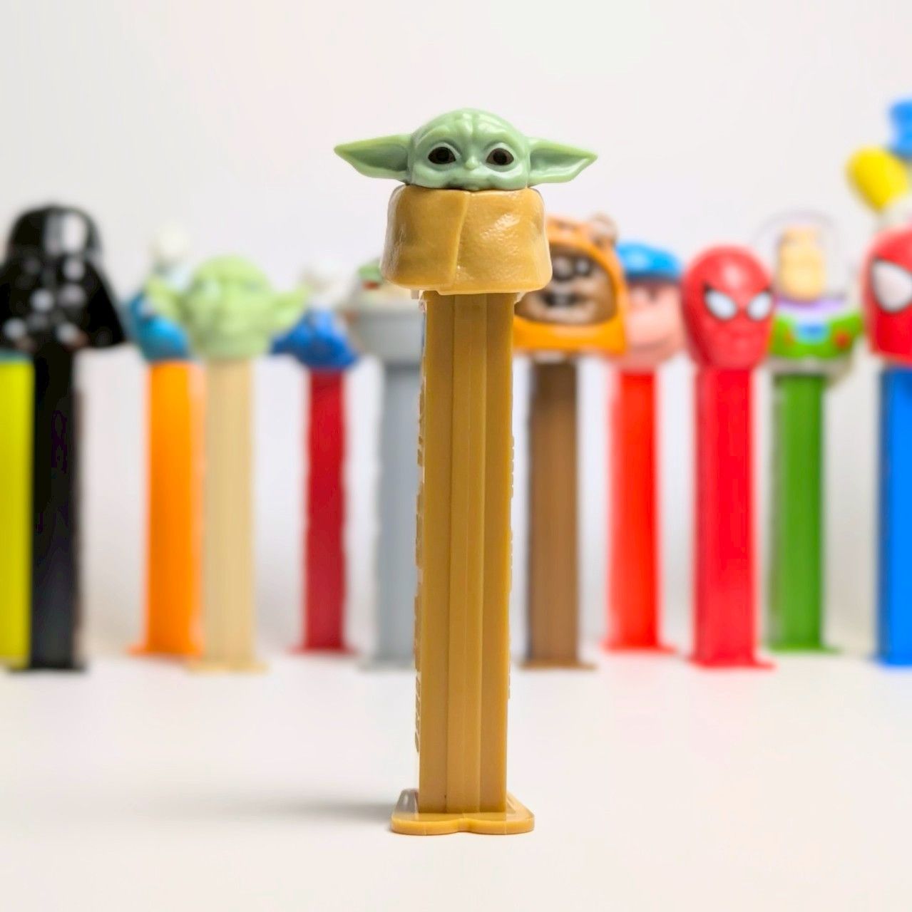 ☆ VINTAGE2000年代ー ☆【 STARWARS / マンダロリアン ) 】PEZ