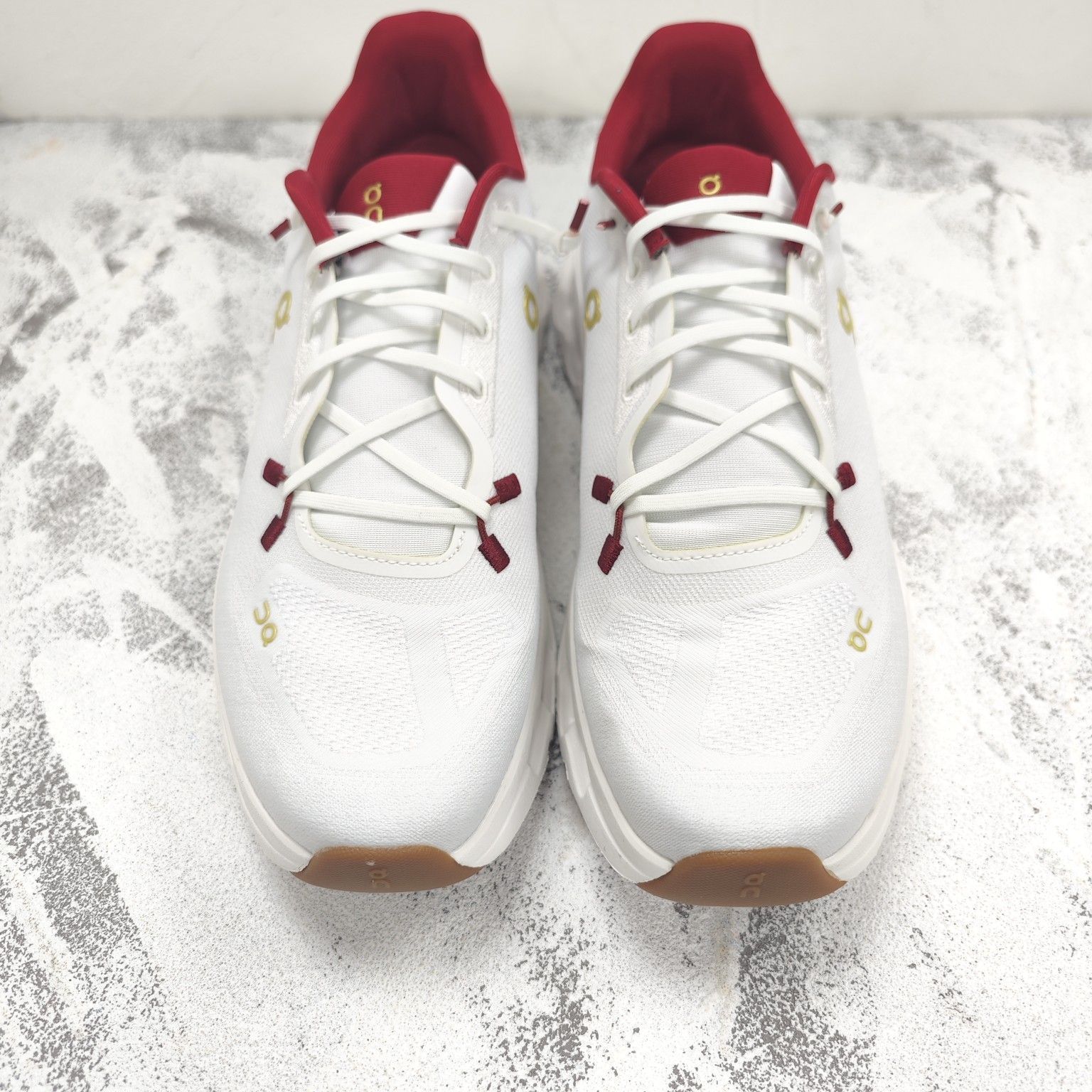 ★新品未使用★ON Cloudtilt（クラウドティルト）★男女兼用★25㎝ 新品未使用 ON Cloudtilt（クラウドティルト）ホワイトレッド