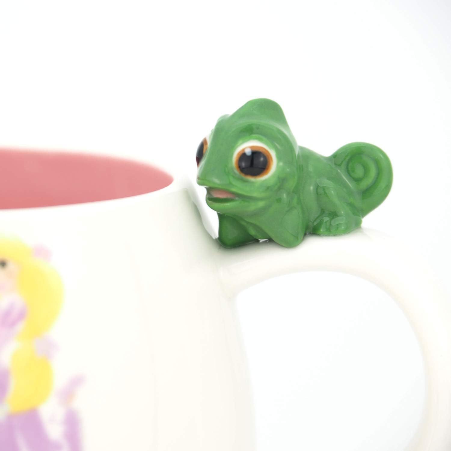 ラプンツェルデザインマグカップとパスカルフィギュア Amazon.co.jp: ディズニー 「 塔の上のラプンツェル