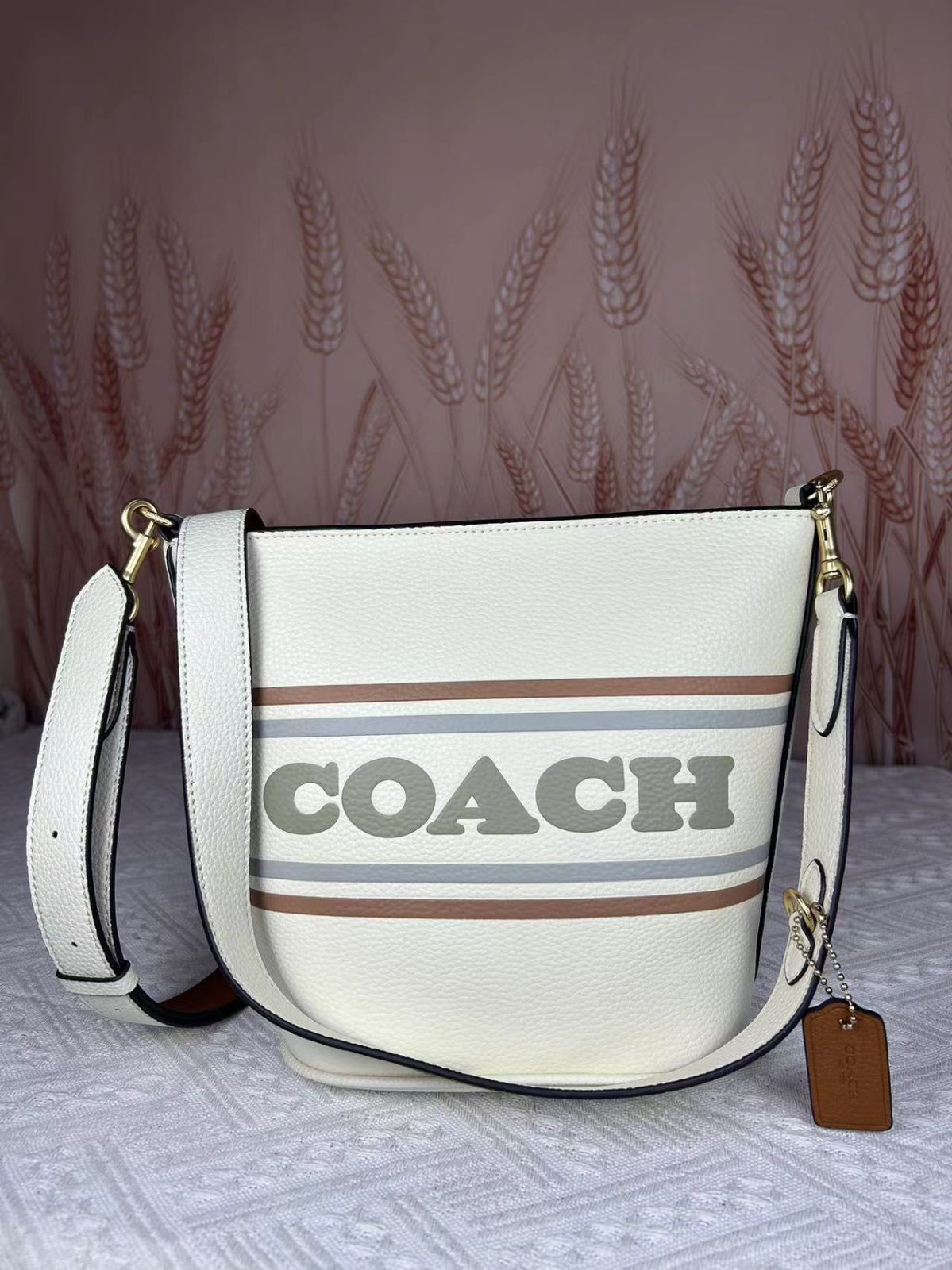 コーチ COACH ショルダーバッグ 斜め掛け レディース LOGAN DUFFLE ...