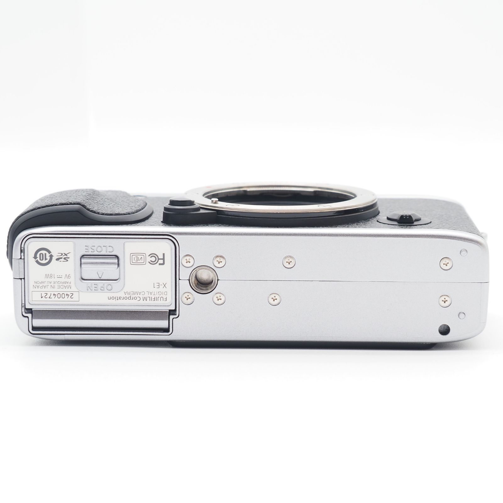 FUJIFILM X-E1 ボディ ミラーレスカメラ ミラーレス一眼の概念を変えた「FUJIFILM X-Pro1」の最高峰の