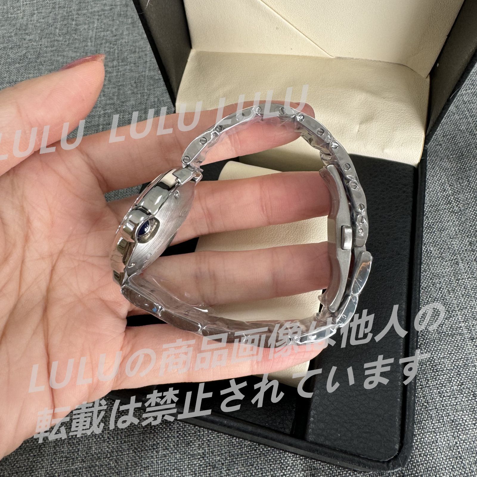 cca2  Cartier  カルティエ　腕時計 3mm　  即購入不可