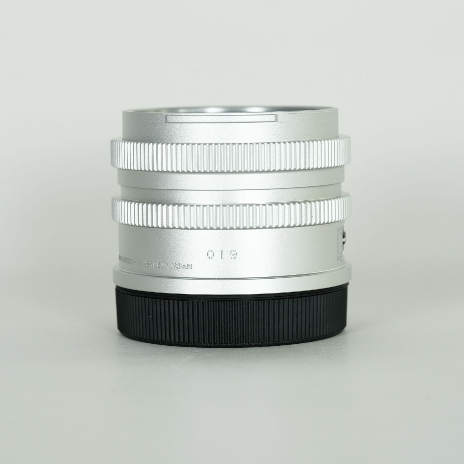SIGMA 45mm f2.8 dgシルバー　ライカLマウント【使用1時間】 新品)SIGMA (シグマ) Contemporary 45mm F2.8 DG（ライカSL/TL用