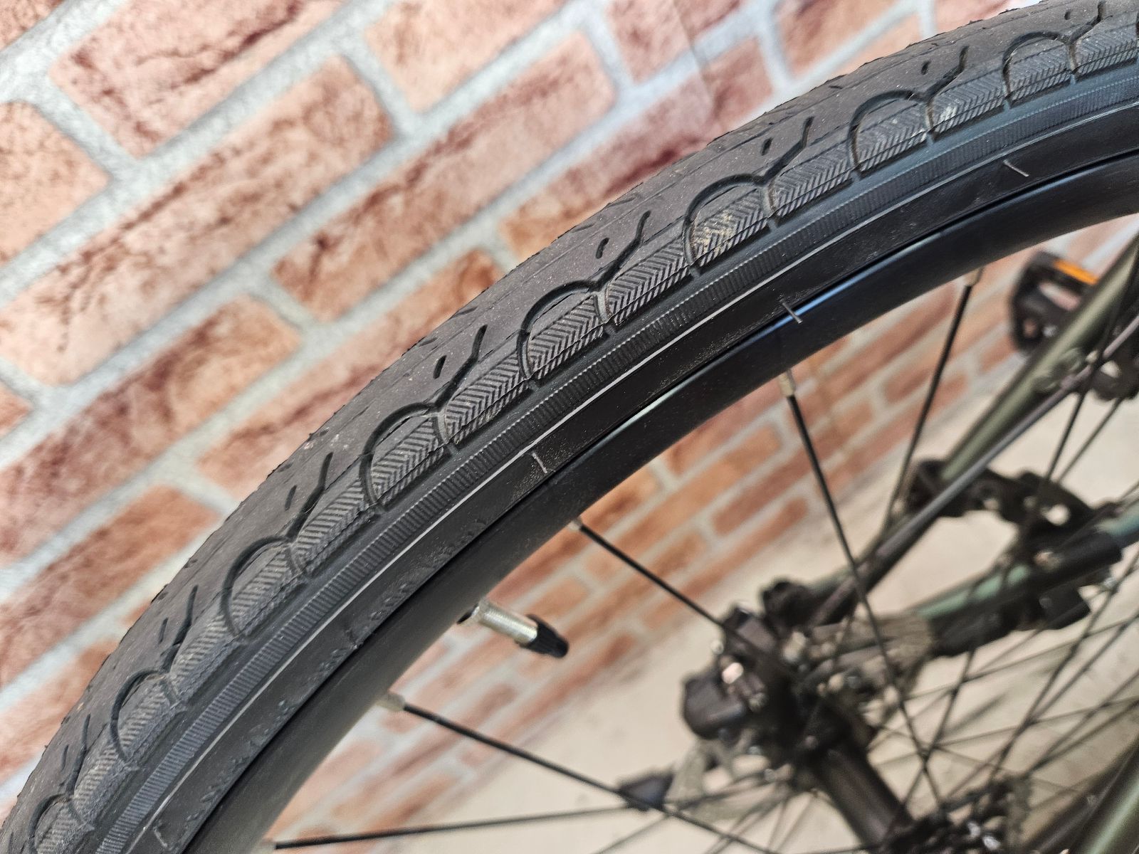 J085 ☆サビキズ有り☆クロスバイク☆PEUGEOT CADET☆3×7段☆26インチ