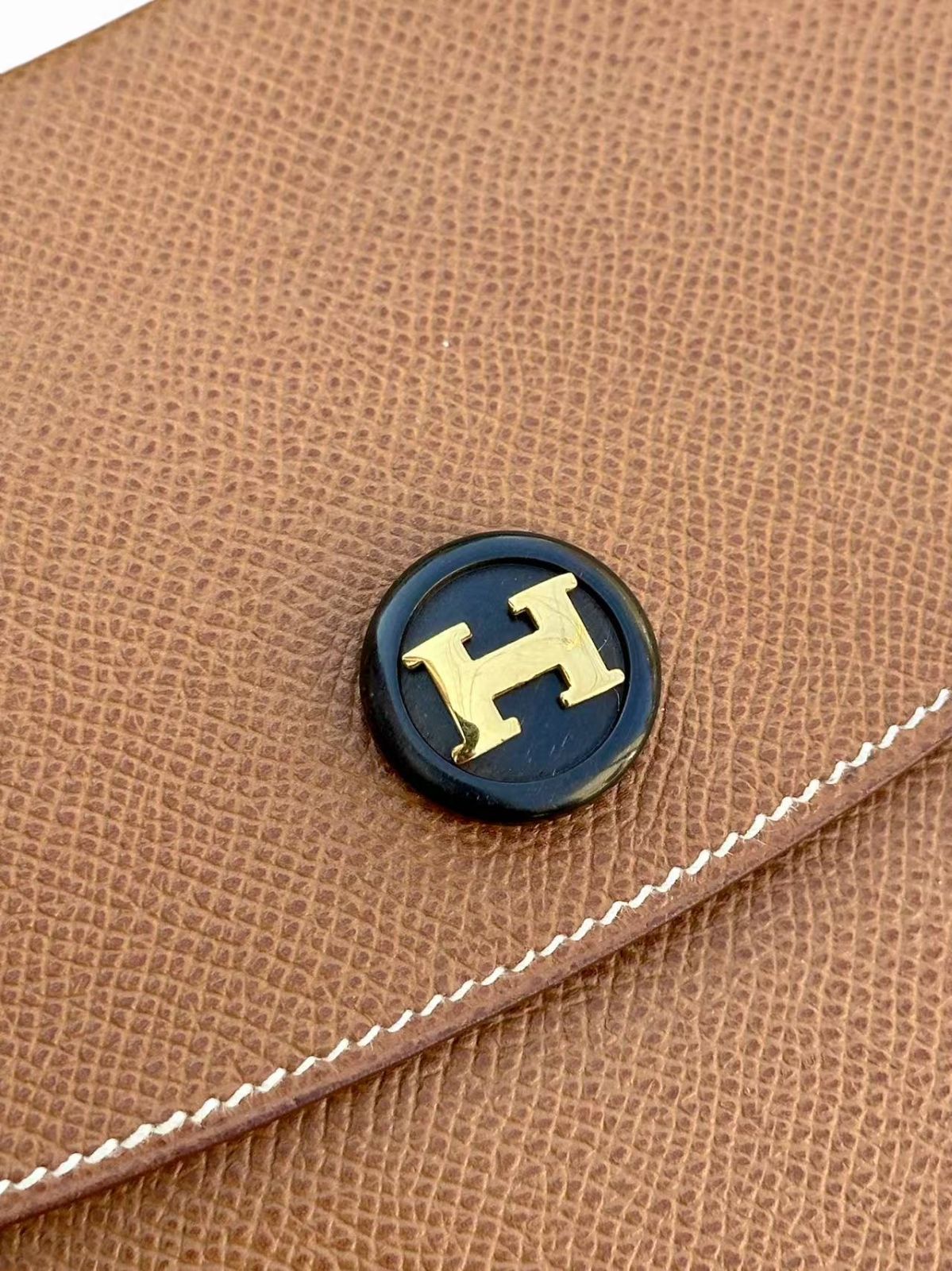 ◆本物◆エルメスHERMESポシェットリオクラッチバッグセカンドバッグゴールドH金具クシュベルカーフ レザーポーチユニセックス