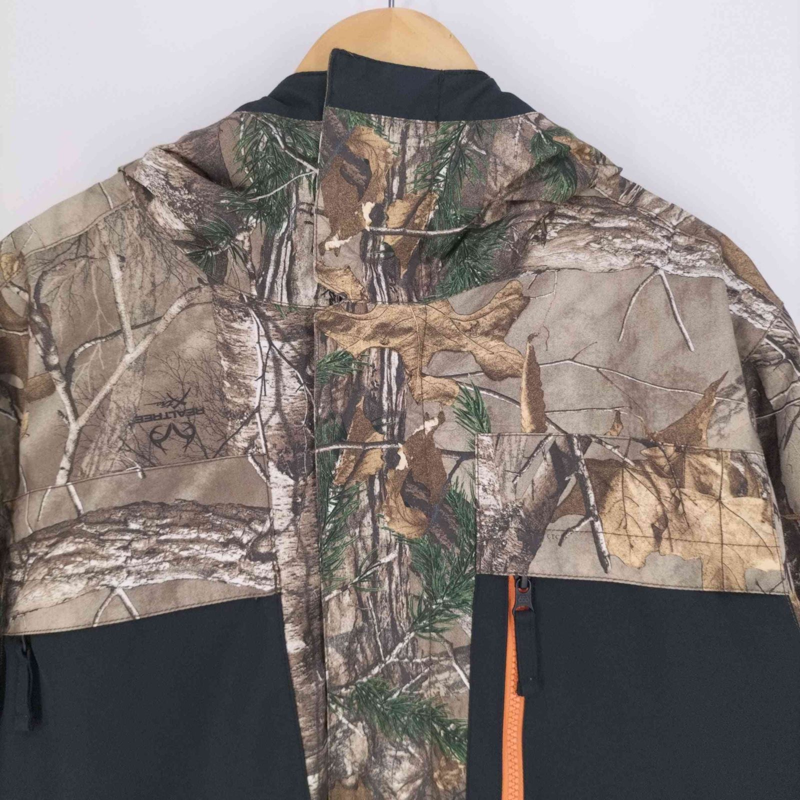 686 REALTREEカモフラージュジャケット シックスエイトシックス 686 Authentic Smarty Form Jacket