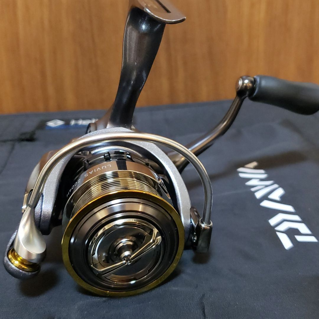 リール Daiwa LUVIAS 2004 ダイワ(Daiwa) ルビアス 2004(浅溝タイプ) 00055233｜アウトドア