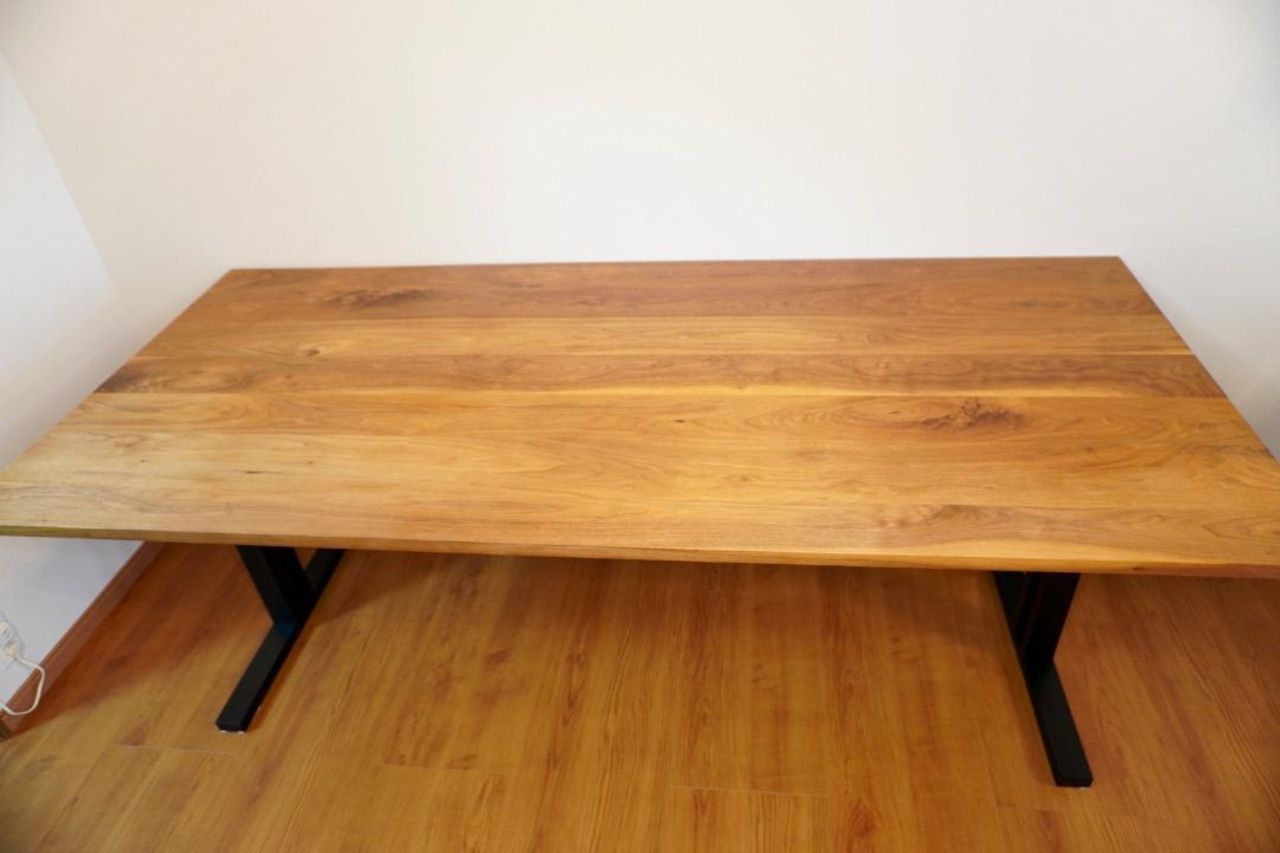 クラッシュゲート ダイニングテーブル