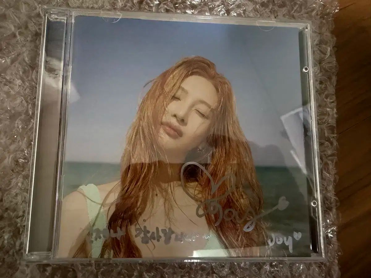 redvelvet ジョイ　K-POP タレントカード サイン入り SUPERSTAR リアルカード RedVelvet ジョイ トレカ - メルカリ