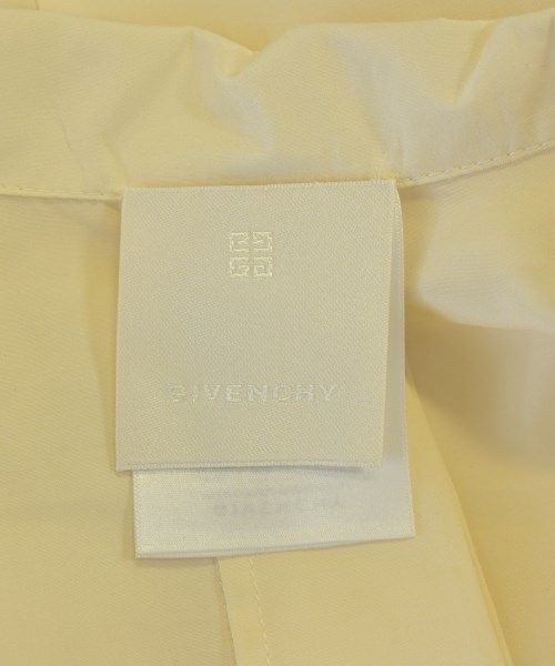 GIVENCHY