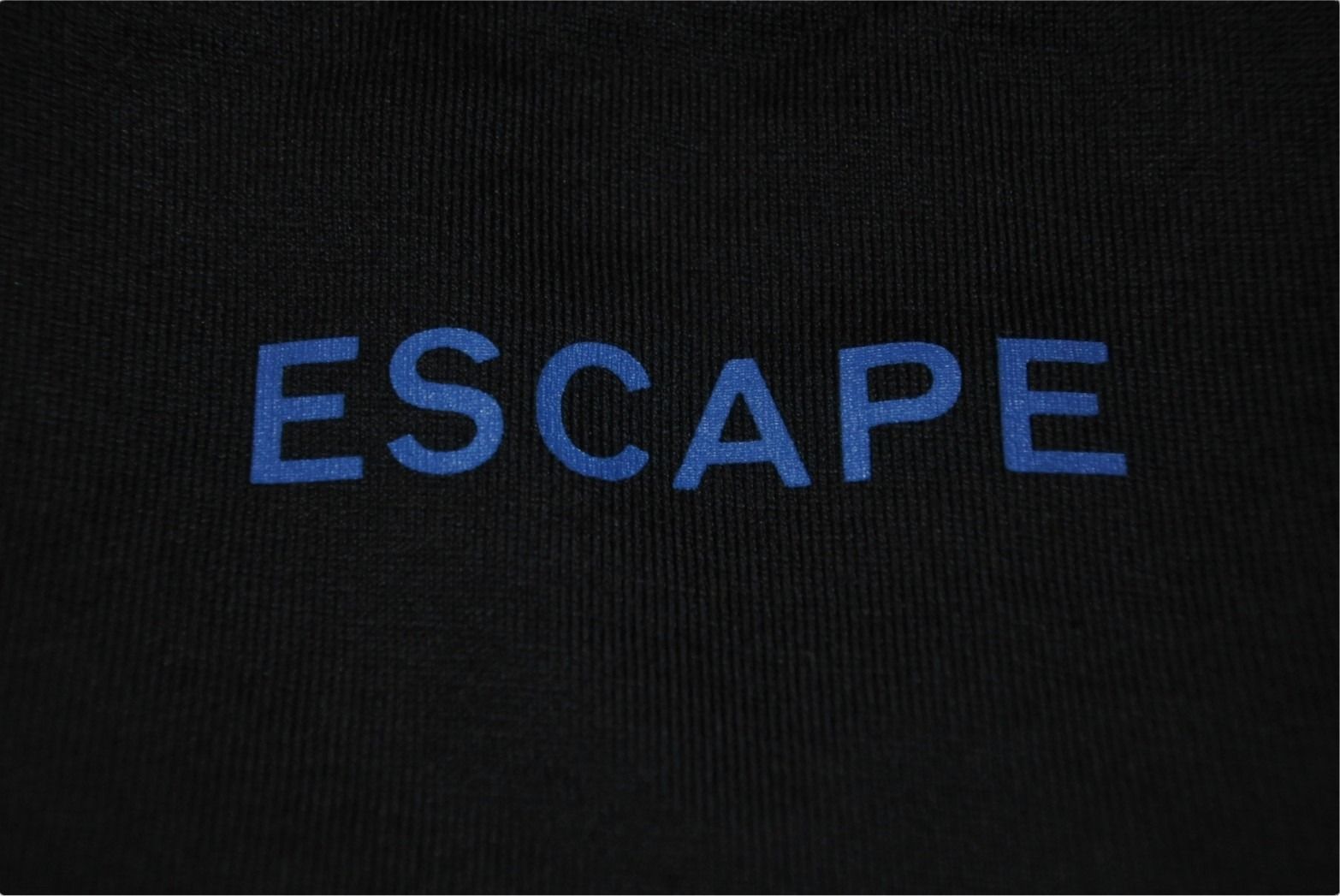 極美品 BURBERRY バーバリー ESCAPE プリント 半袖Ｔシャツ ブラック