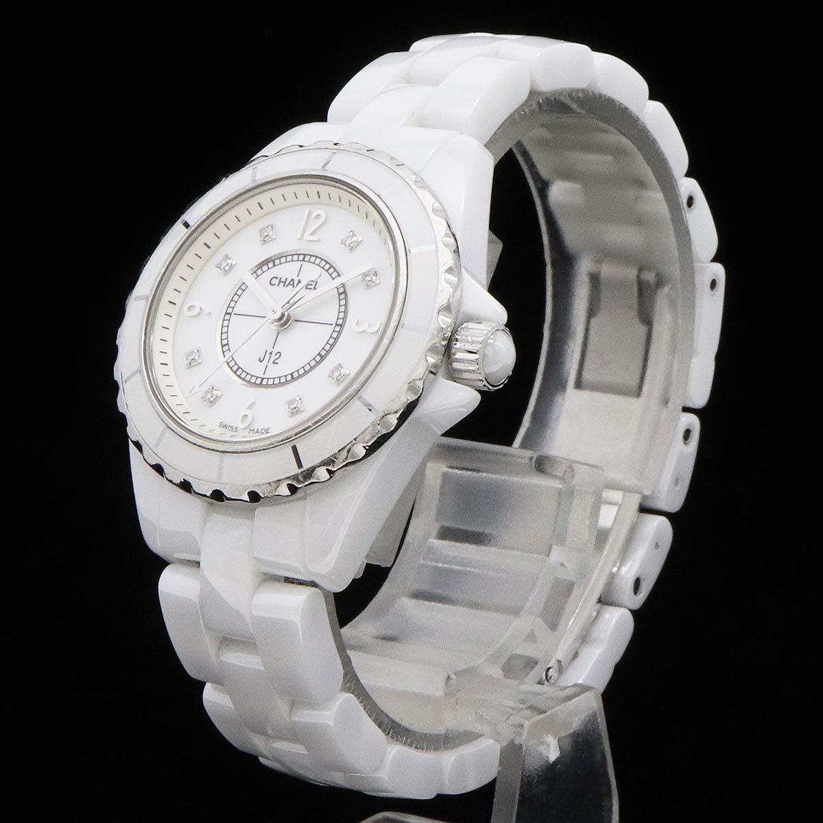CHANEL シャネル
