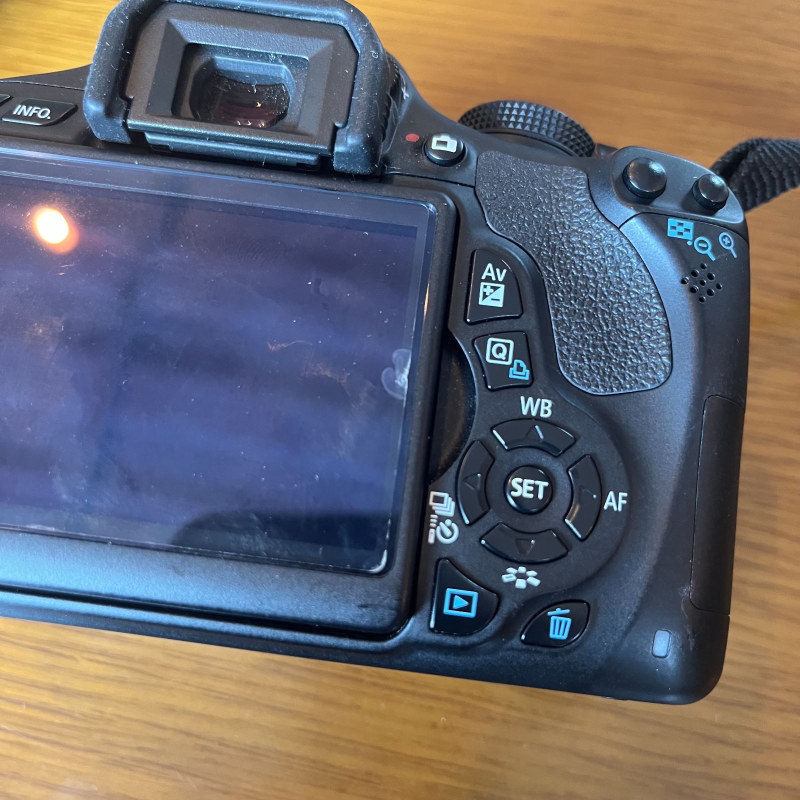 CANON キャノン EOS KISS X5 ダブルズームキット レンズ2個 デジタル