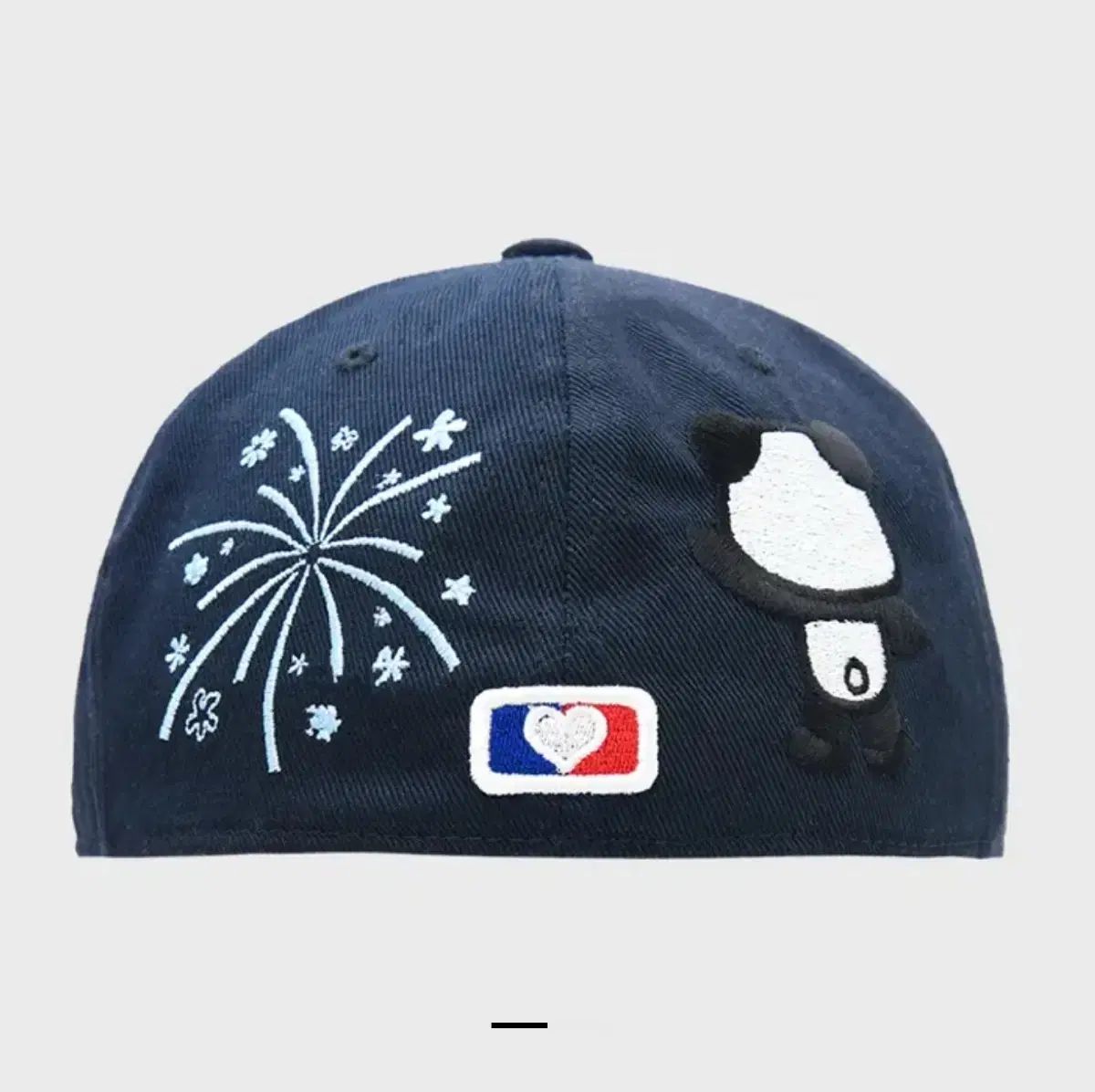 [THE MUSEUM VISITOR]★韓国人気★PANDA EMBROIDERY CAP THE MUSEUM VISITOR☆韓国☆人気PANDA EMBROIDERY CAP 追跡あり