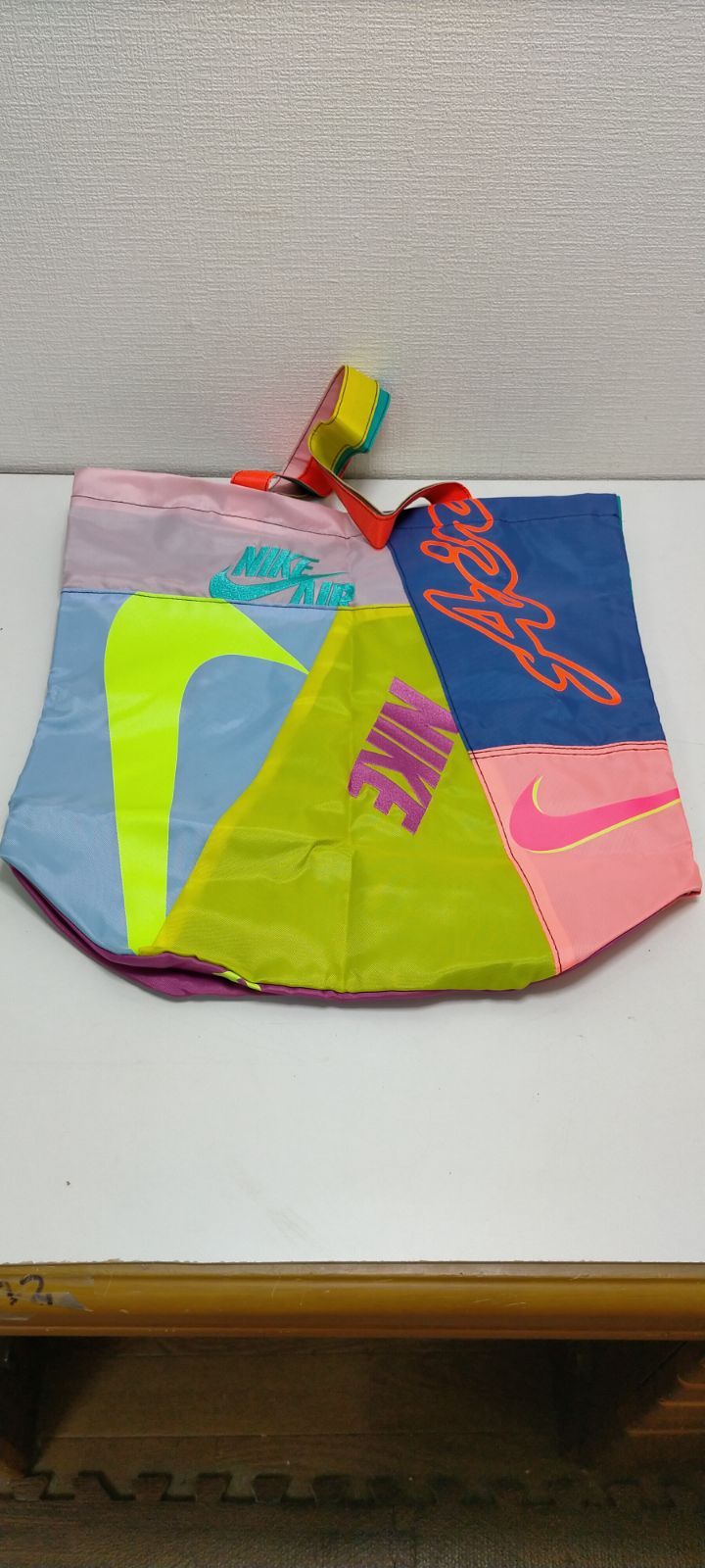 NIKE ナイキ エアマックス 2 ライト QS 付属品有り（バッグ、靴ひも2本 