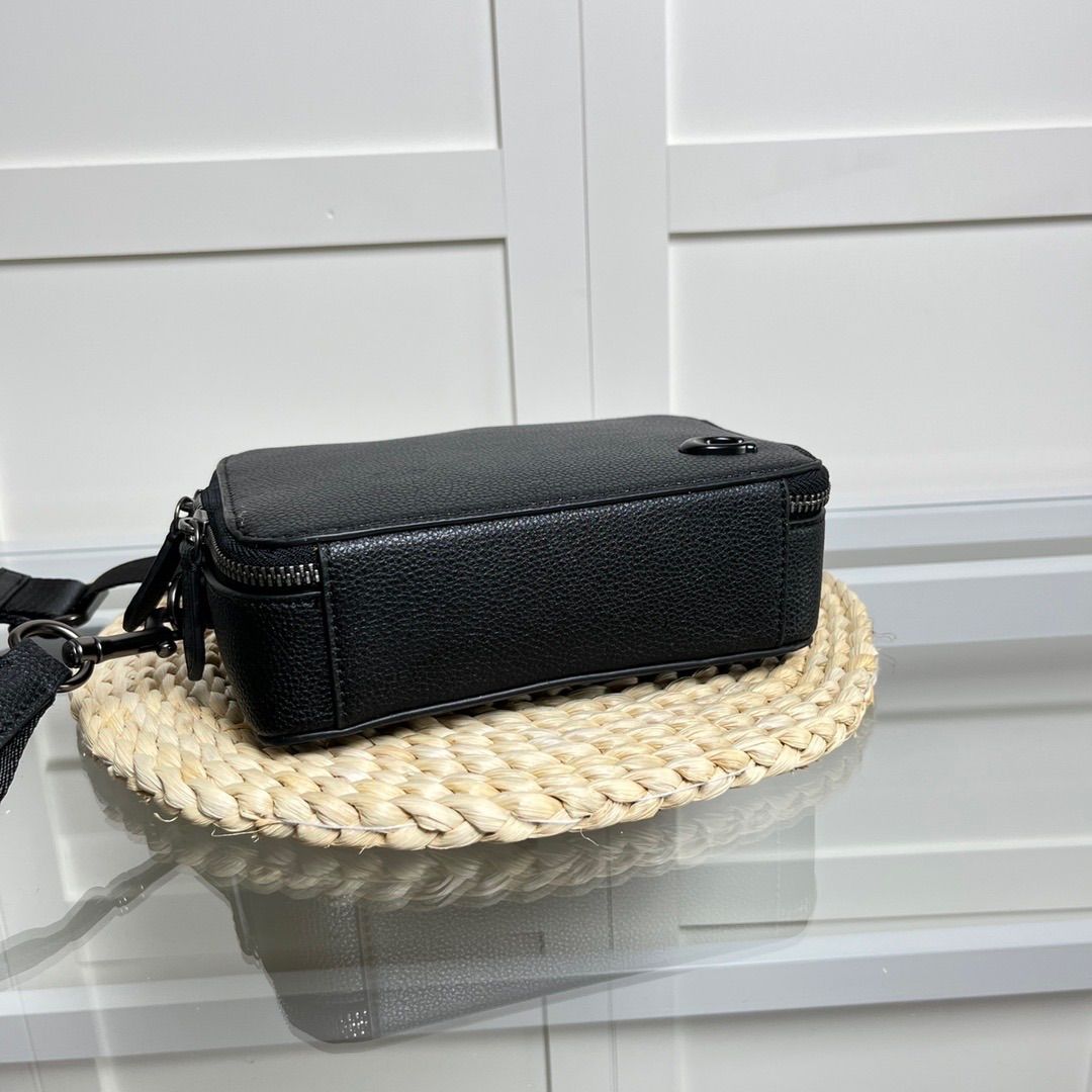 コーチ チャーター クロスボディ 19・シグネチャー キャンバス CR782  