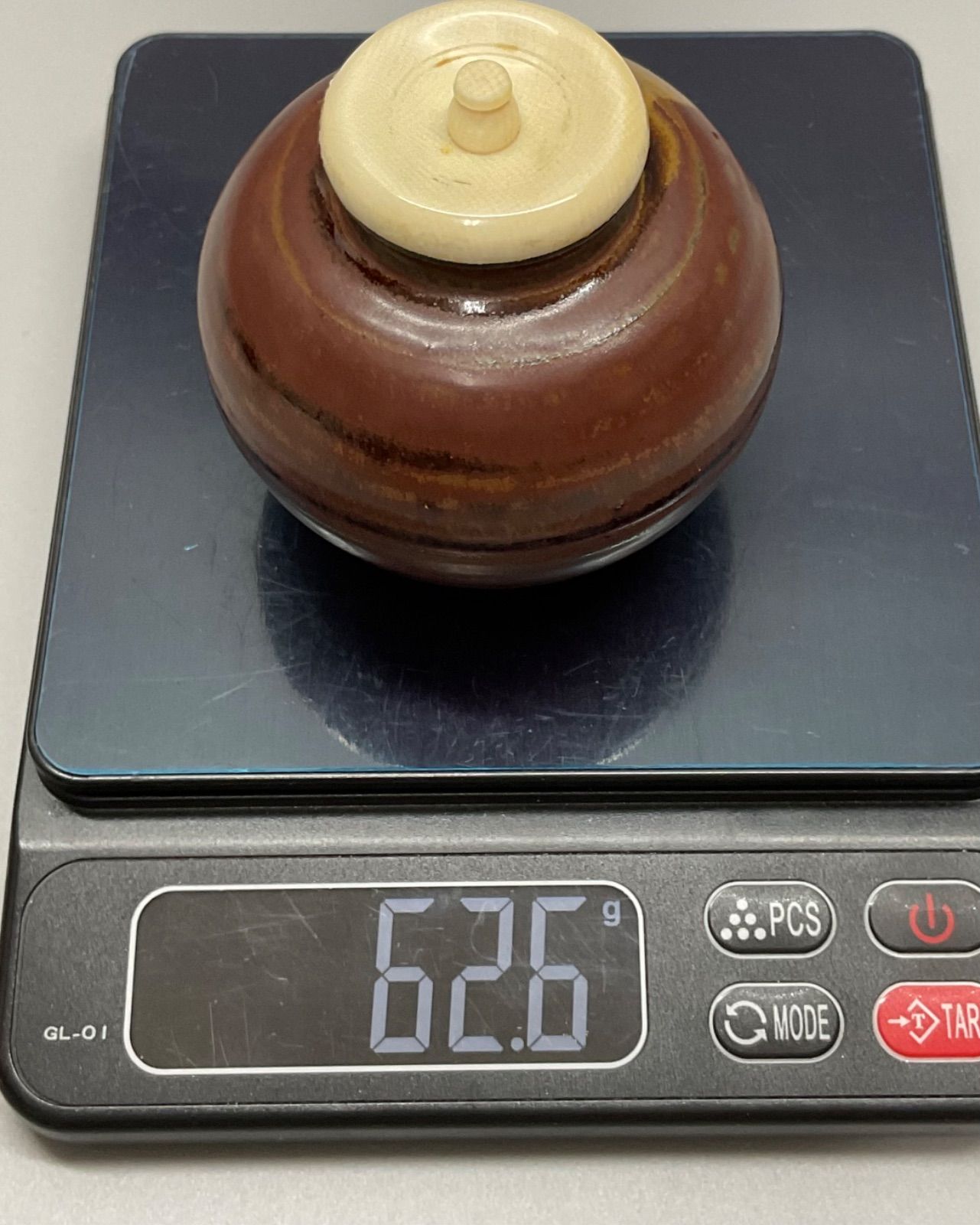 美品 茶道具 高取焼 高取喜恵 文琳茶入 茶入れ 眼鏡箱 仕覆二点 S15 高取喜恵 高取焼 文琳茶入 茶入 仕覆付 共箱 茶道具 茶器 重