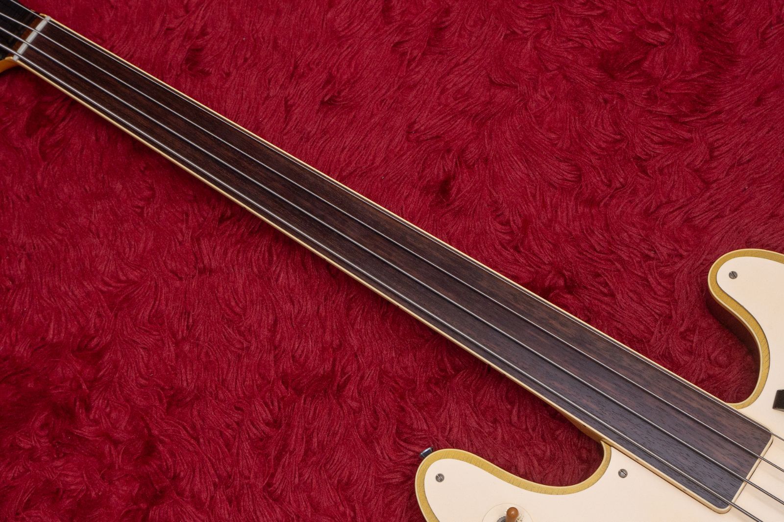 used】Bruno Guitars / TELEBIRD BASS FL Brass Powder Gold