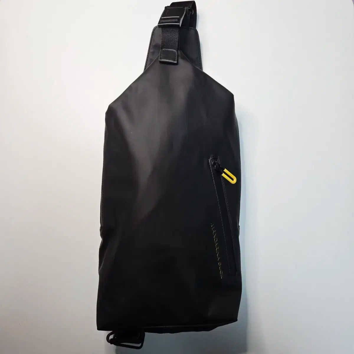 MANDARINA DUCK マンダリナダック スリングバッグ クロスバッグ サイドバッグ