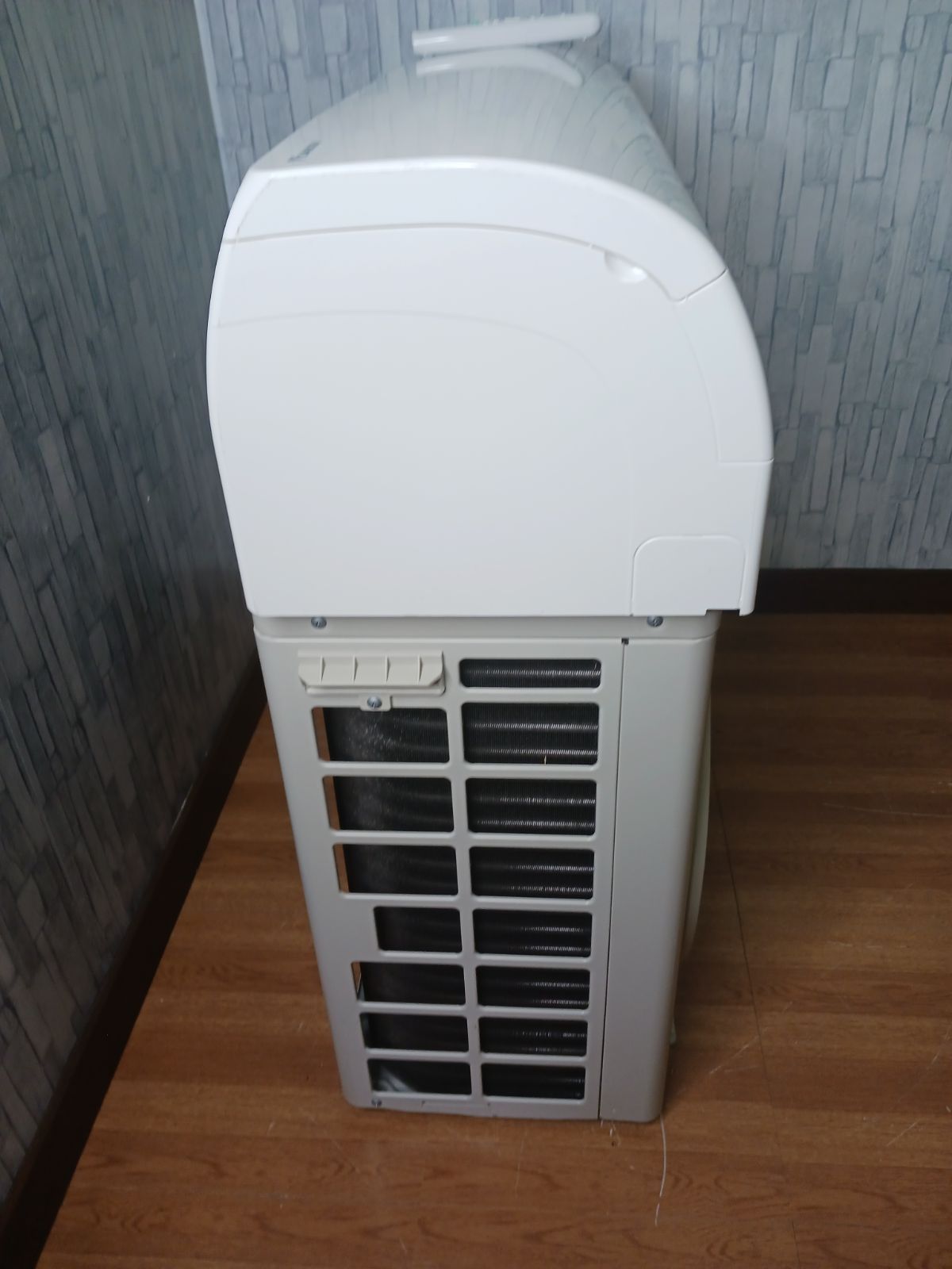23畳エアコン7.1KW富士通 AS-V71J2W 基板 コンプレッサー新品