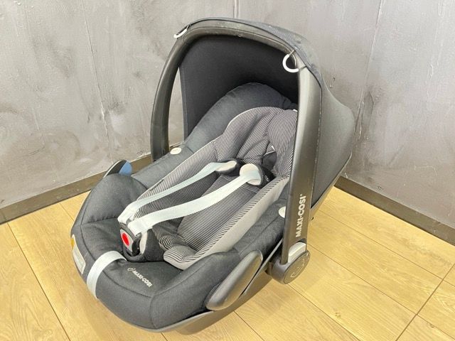 チャイルドシート マキシコシ Maxi-Cosi ペブルプラス Pebble Plus BLACKRAVEN ベビー用品 カー用品 / 56170
