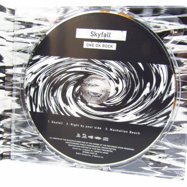 Amazon.co.jp: ONE OK ROCK ワンオク Skyfall 会場限定盤 CD