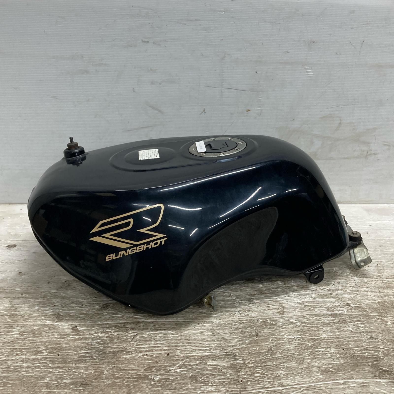 SUZUKI GSX-R400 GK73A ガソリンタンク スズキ