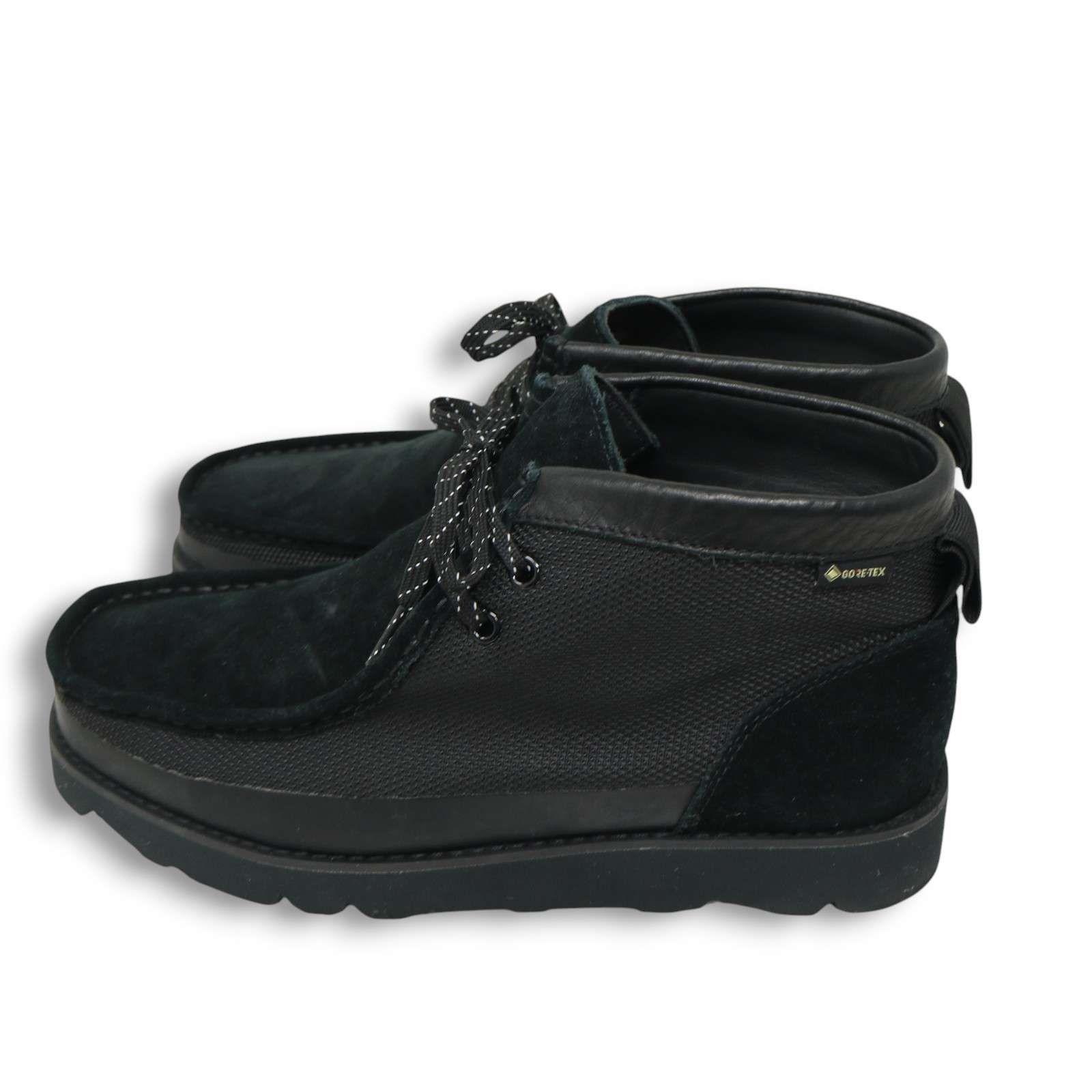 新品同様】Clarks クラークス 【Wallabee Boot GORE-TEX