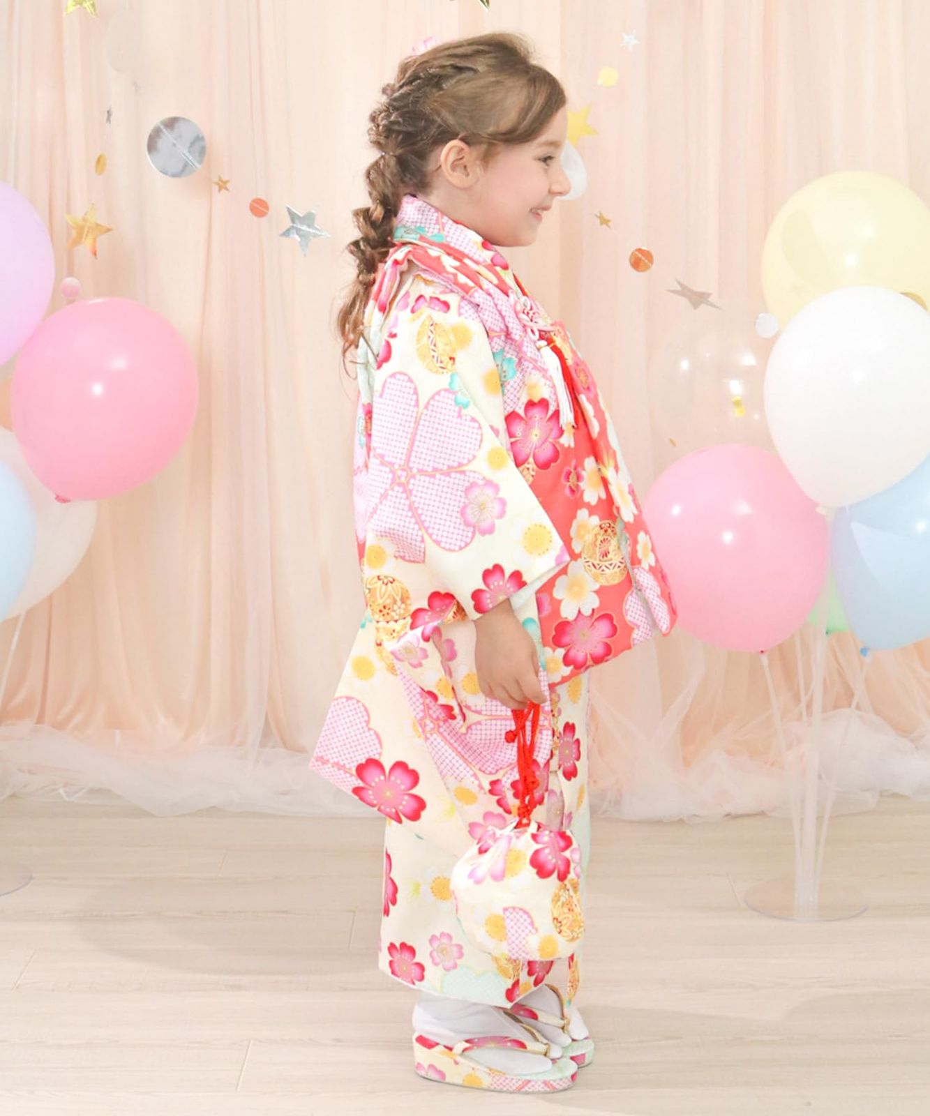 KYOETSU キョウエツ 着物セット 七五三用 3歳用 被布セット 華やかC 9点セット 柄被布 柄着物 伊達衿 長襦袢 髪飾り 巾着 草履 腰紐 足袋 ガールズ ワンサイズ 17.桜鞠の夢幻