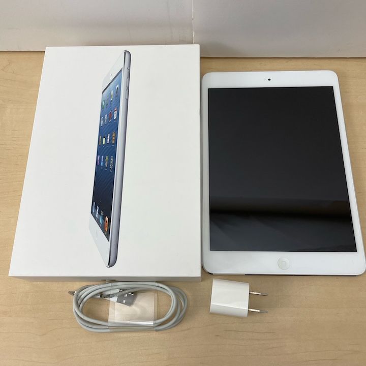 Apple iPad mini Wi-Fiモデル 64GB ホワイト&シルバー - メルカリ