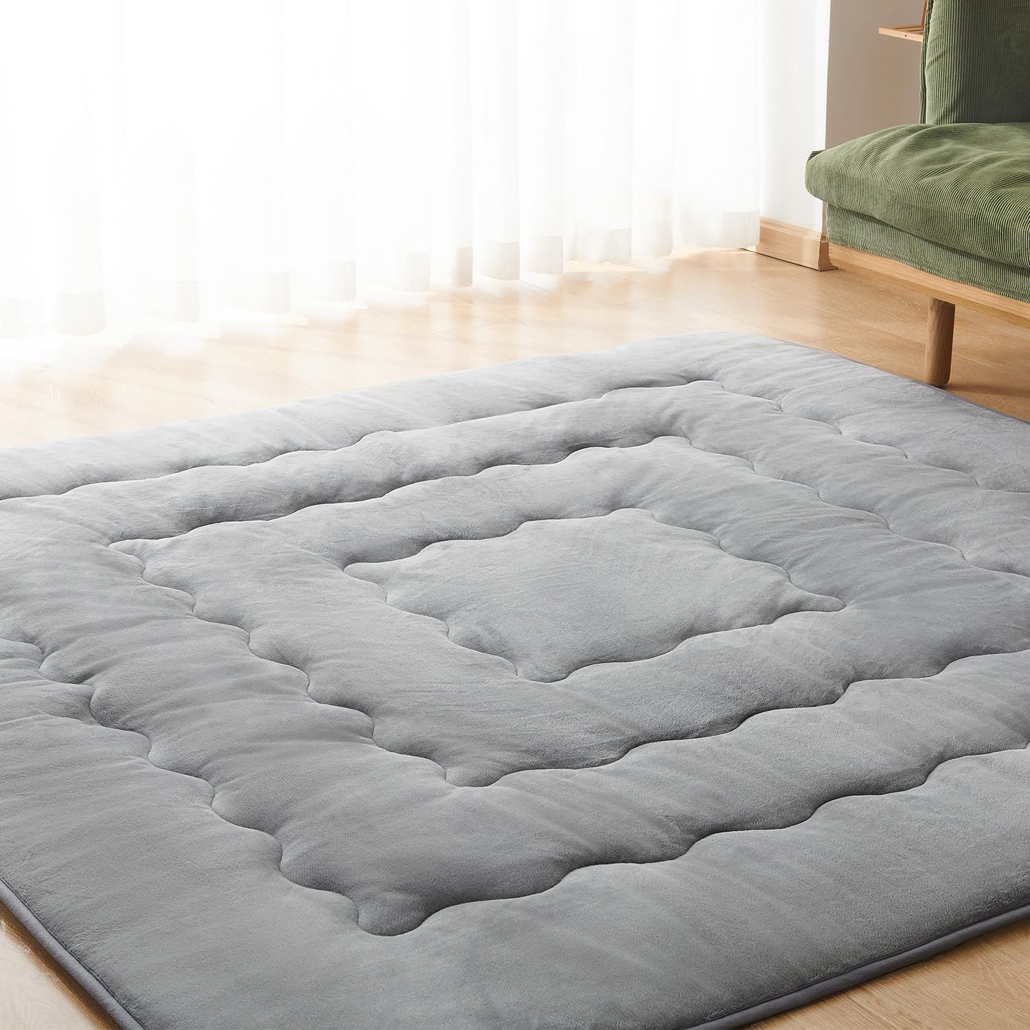 クモリ Kumori こたつ敷布団 190X190m こたつマット 単品売り 正方形 蓄熱わた使用 吸湿発熱 ラグ 両用 カーペット 厚 厚手 おしゃれ キルトラグ ホットカーペット対応 滑り止め付き 無地 フランネル こたつ下敷き グレー