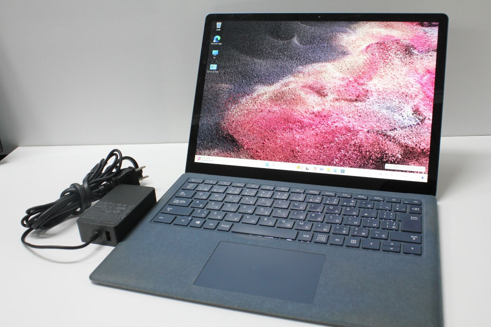 Surface Laptop 2|intel Core i5|256GB|8GB ④