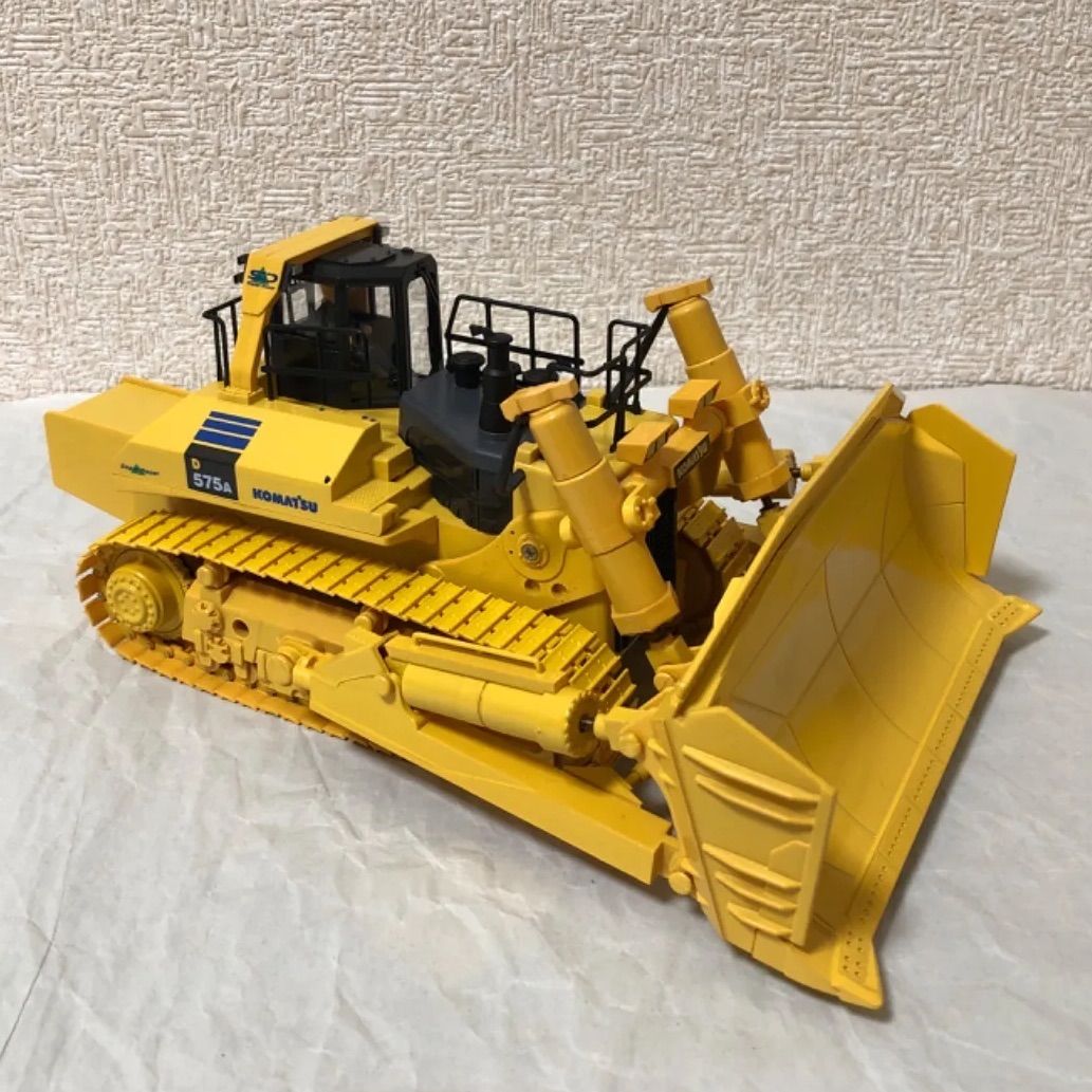 京商　Komatsu D575A-3 SD ブルドーザー 1/50 ミニカー買取実績】京商 1/50 ブルドーザー KOMATSU D575A-3も