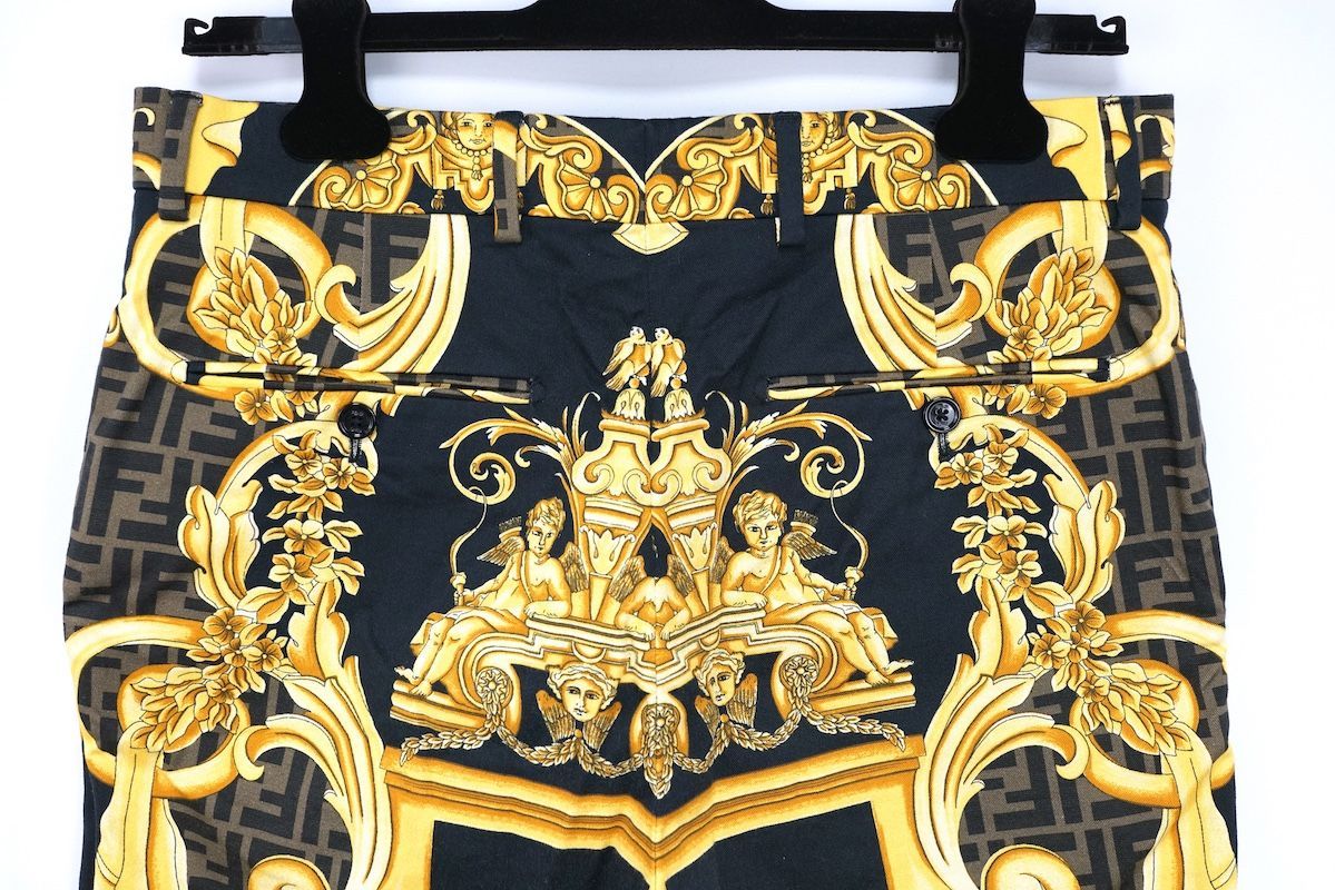 FENDACE フェンダーチェ　ショートパンツ　サイズ48 FENDI フェンダーチェ Versace 水着 ショートパンツ 正規品 L M