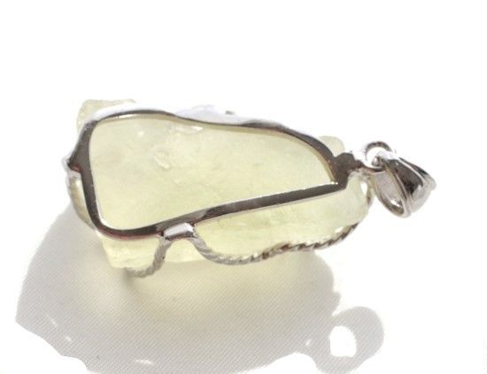  リビアングラス ペンダント トップ 大 40 mm リビアングラス原石 天然石 ネックレス アクセサリー