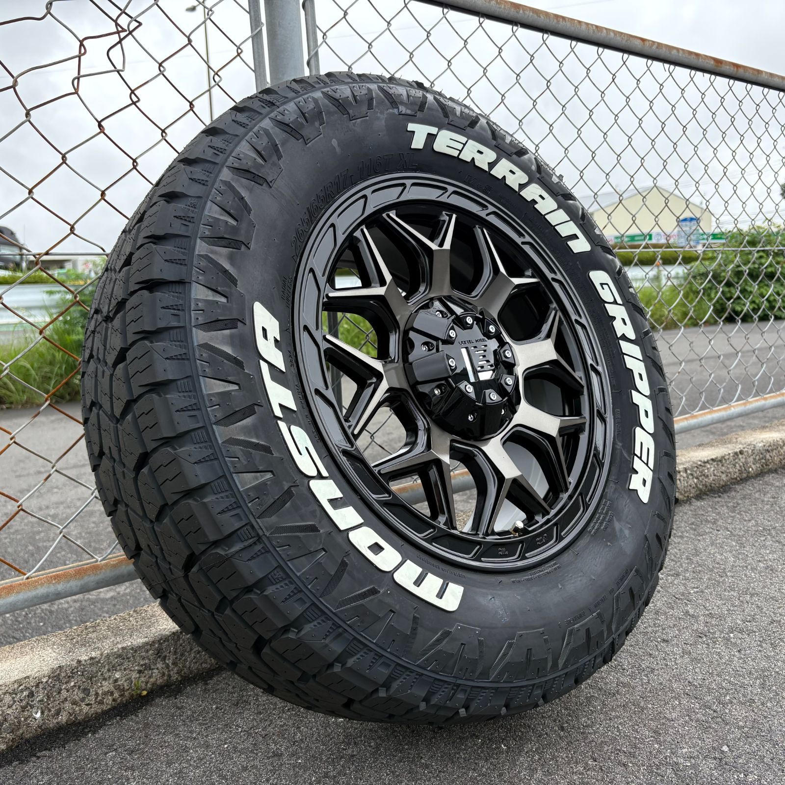 新品4本セット】ランドクルーザー ランクル 300 250 タイヤホイール 