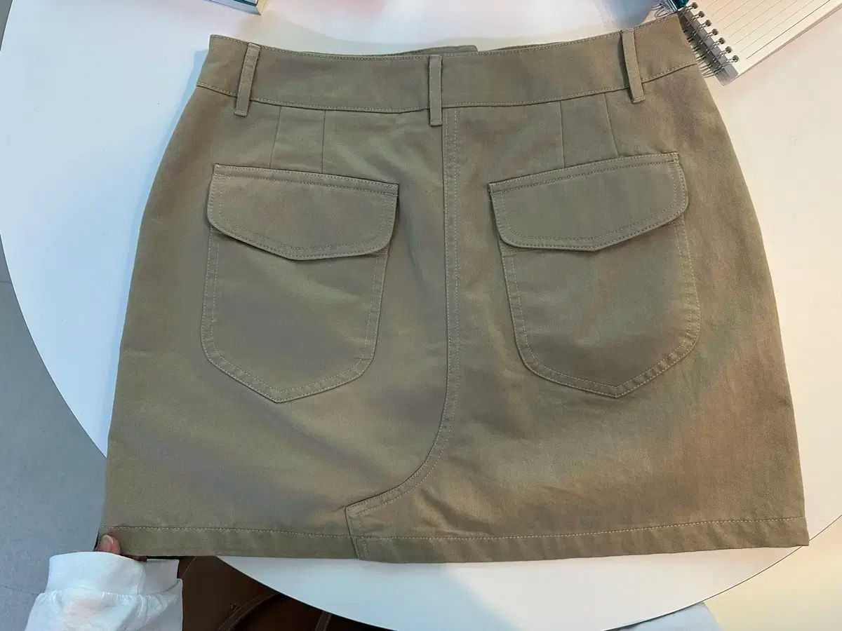 ミニ スカート