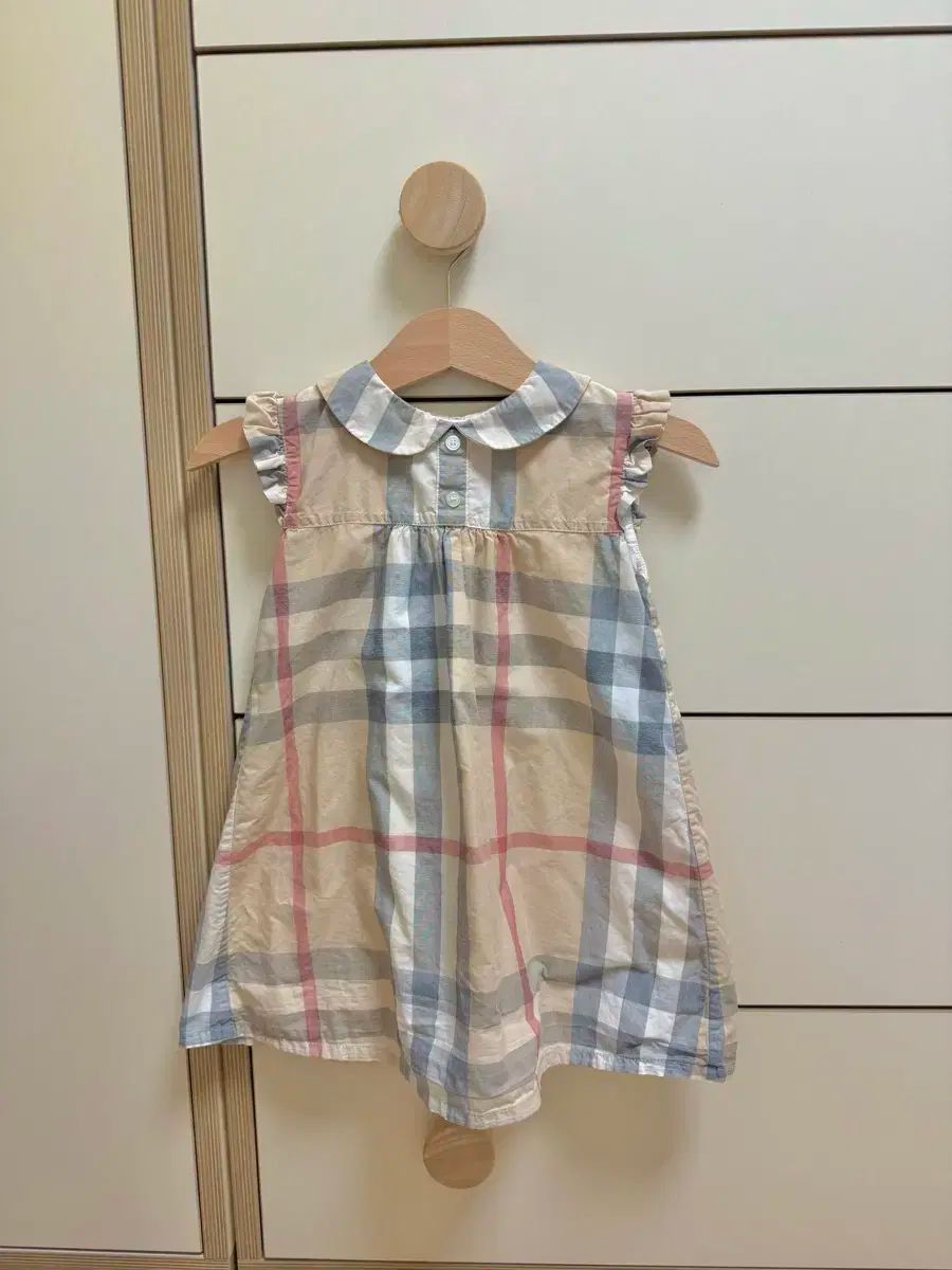 Burberry キッズ　ストライプ　ワンピース　18M 80cm Burberry キッズ ストライプ ワンピース 18M 80cm