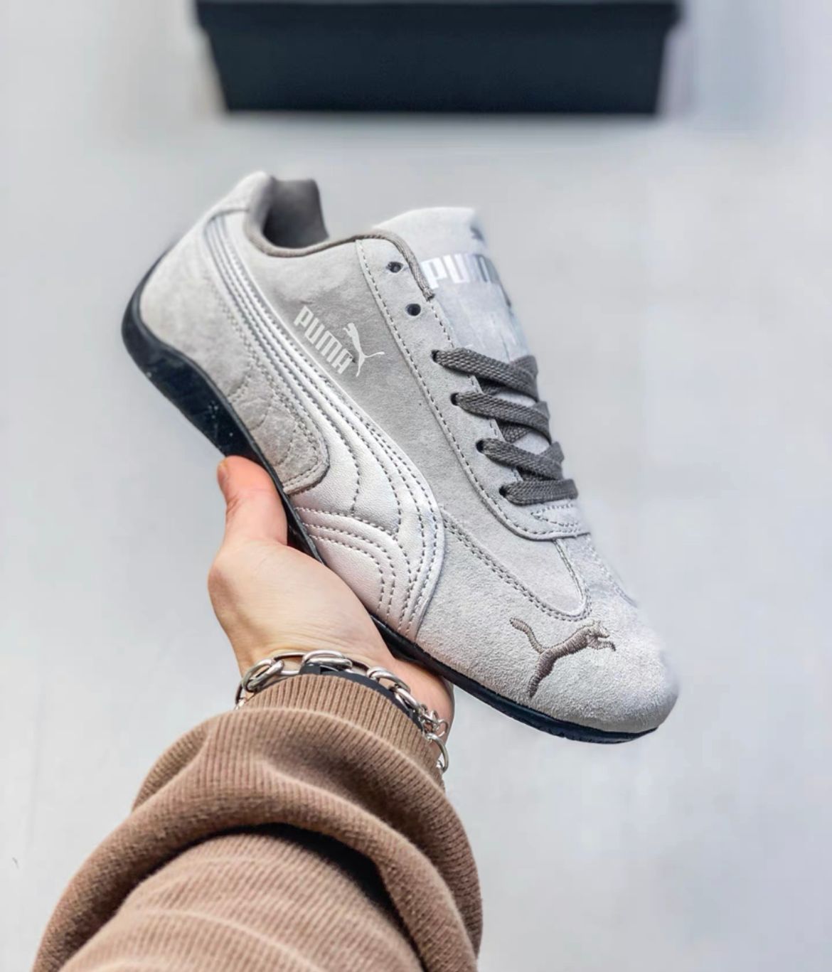 PUMA プーマ スピードキャット スニーカー SPEEDCAT OG ライトシルバー ローカットスニーカー 男女兼用