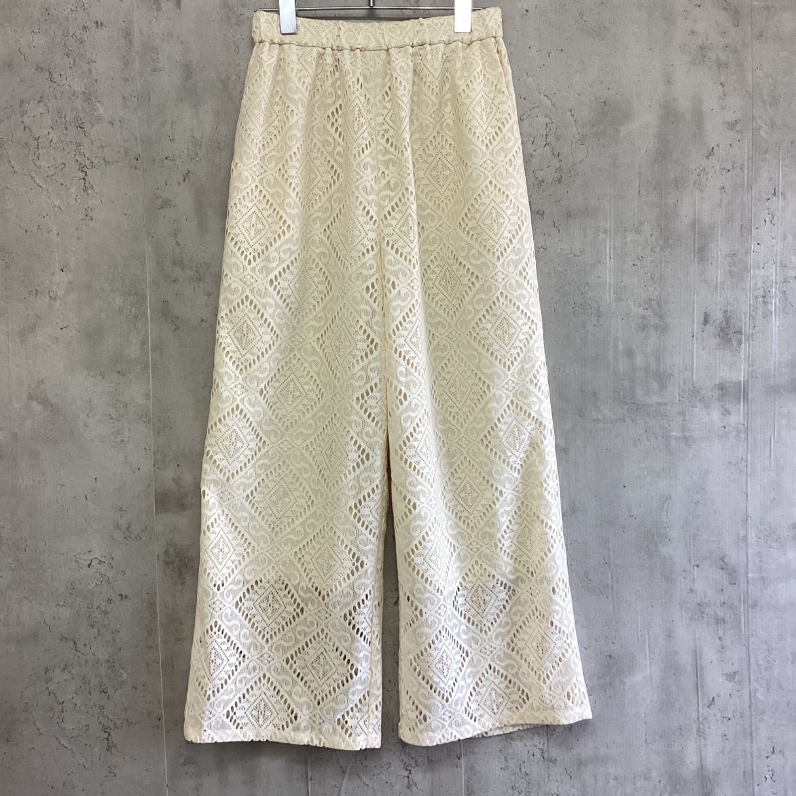 GREED INTERNATIONAL アイボリー レースパンツ M Greed International [BED&BREAKFAST]Floral