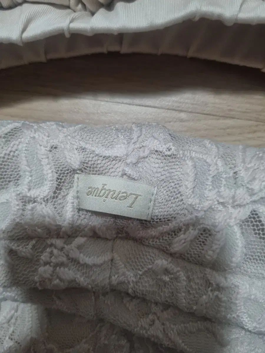 ルニック LOVE POEM アイボリー スモール