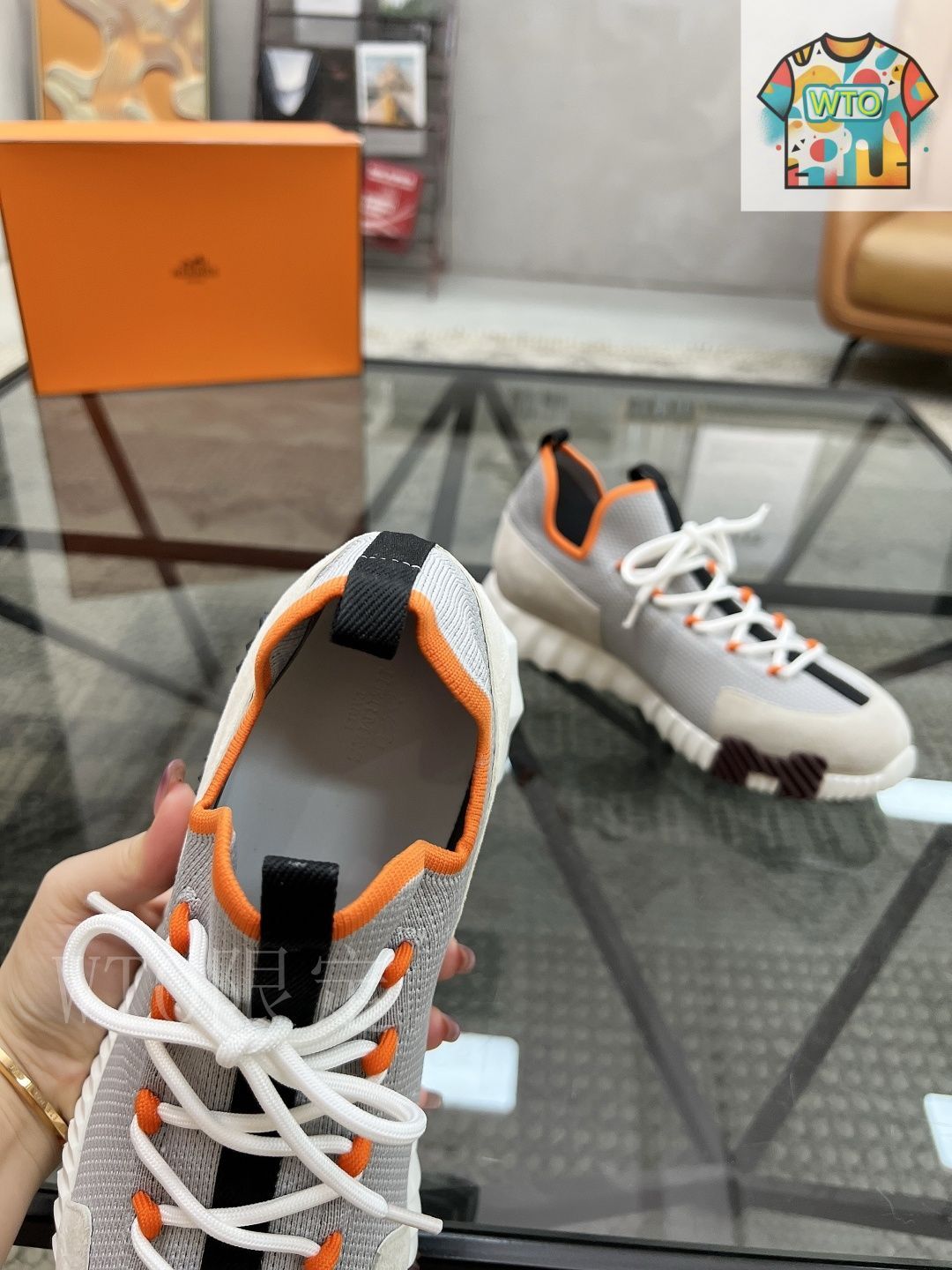 HERMES エルメス Bouncing スニーカー04 - メルカリ
